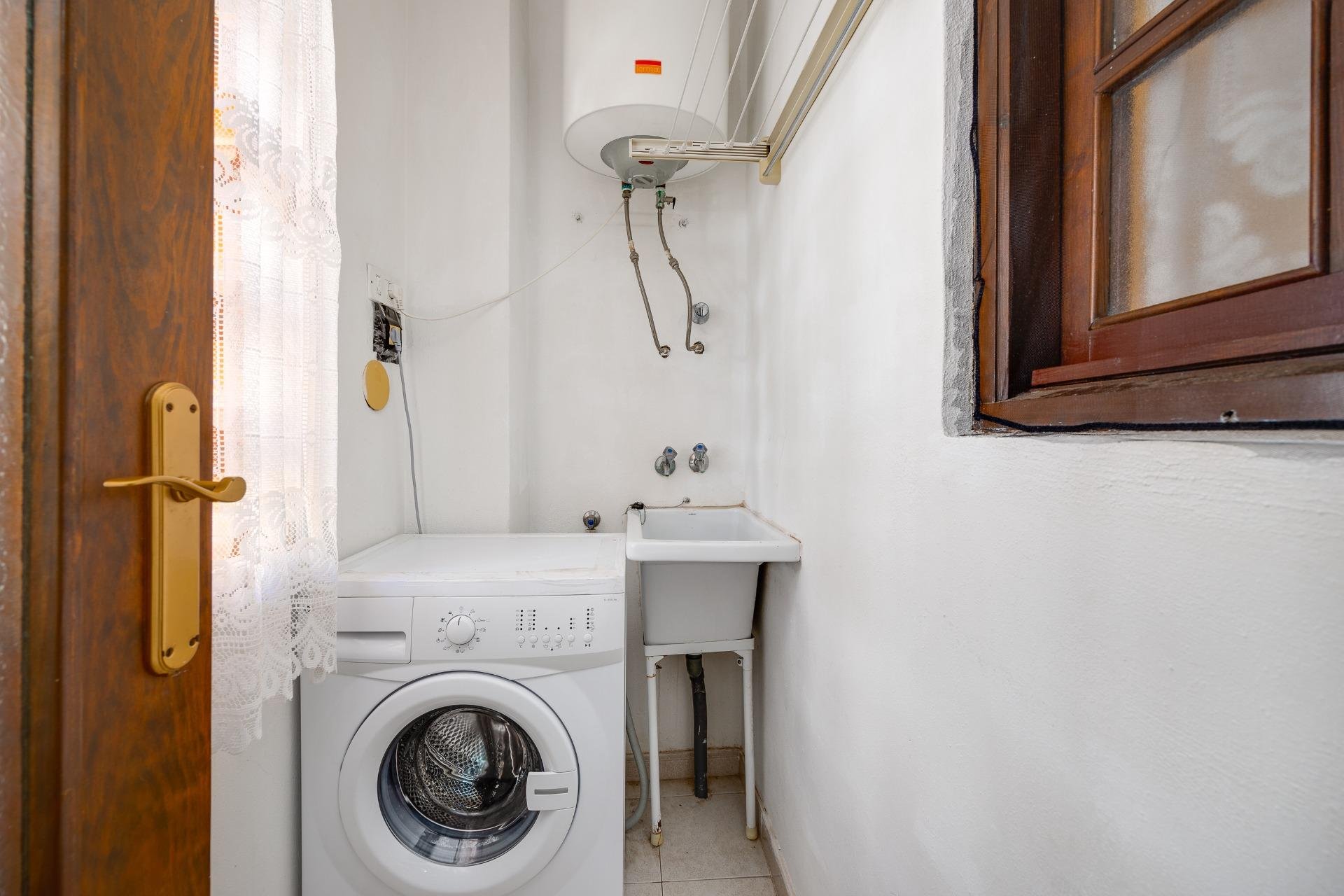 Revânzare - Apartament -
Torrevieja - El Acequión - Los Náufragos