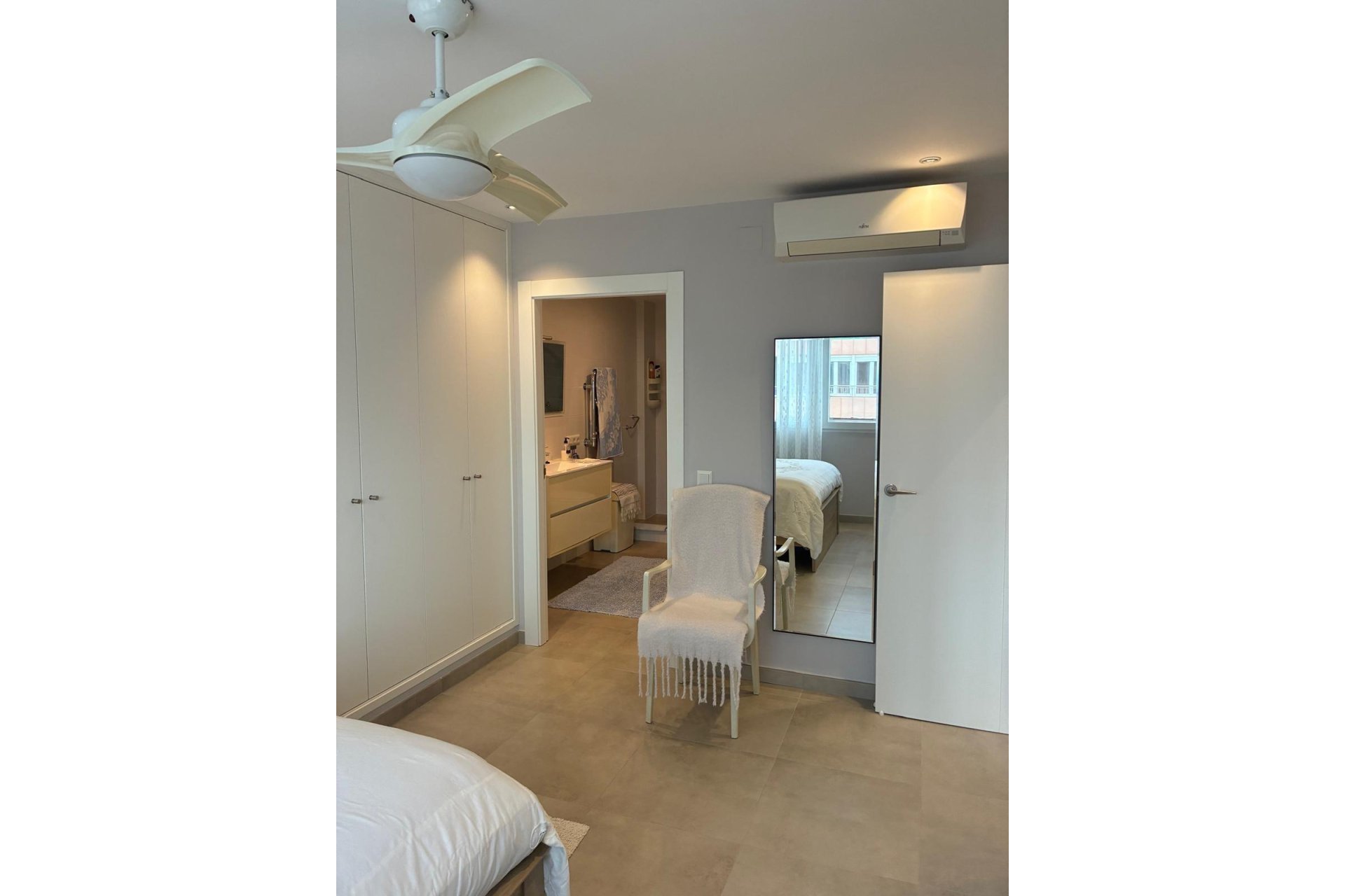 Revânzare - Apartament -
Torrevieja - El Acequión - Los Náufragos