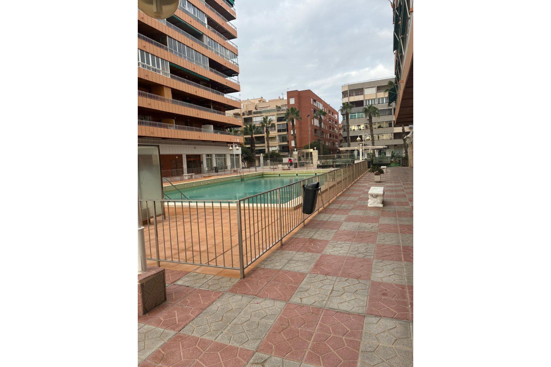 Revânzare - Apartament -
Torrevieja - El Acequión - Los Náufragos