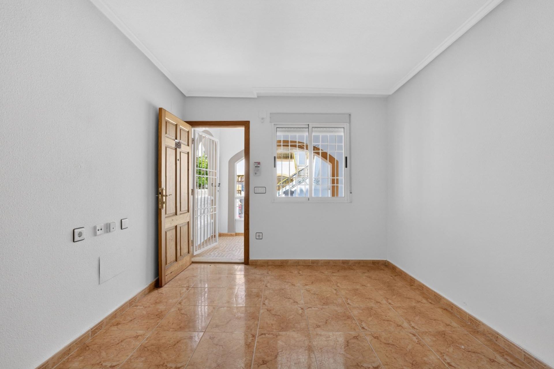 Revânzare - Apartament -
Torrevieja - El Limonar