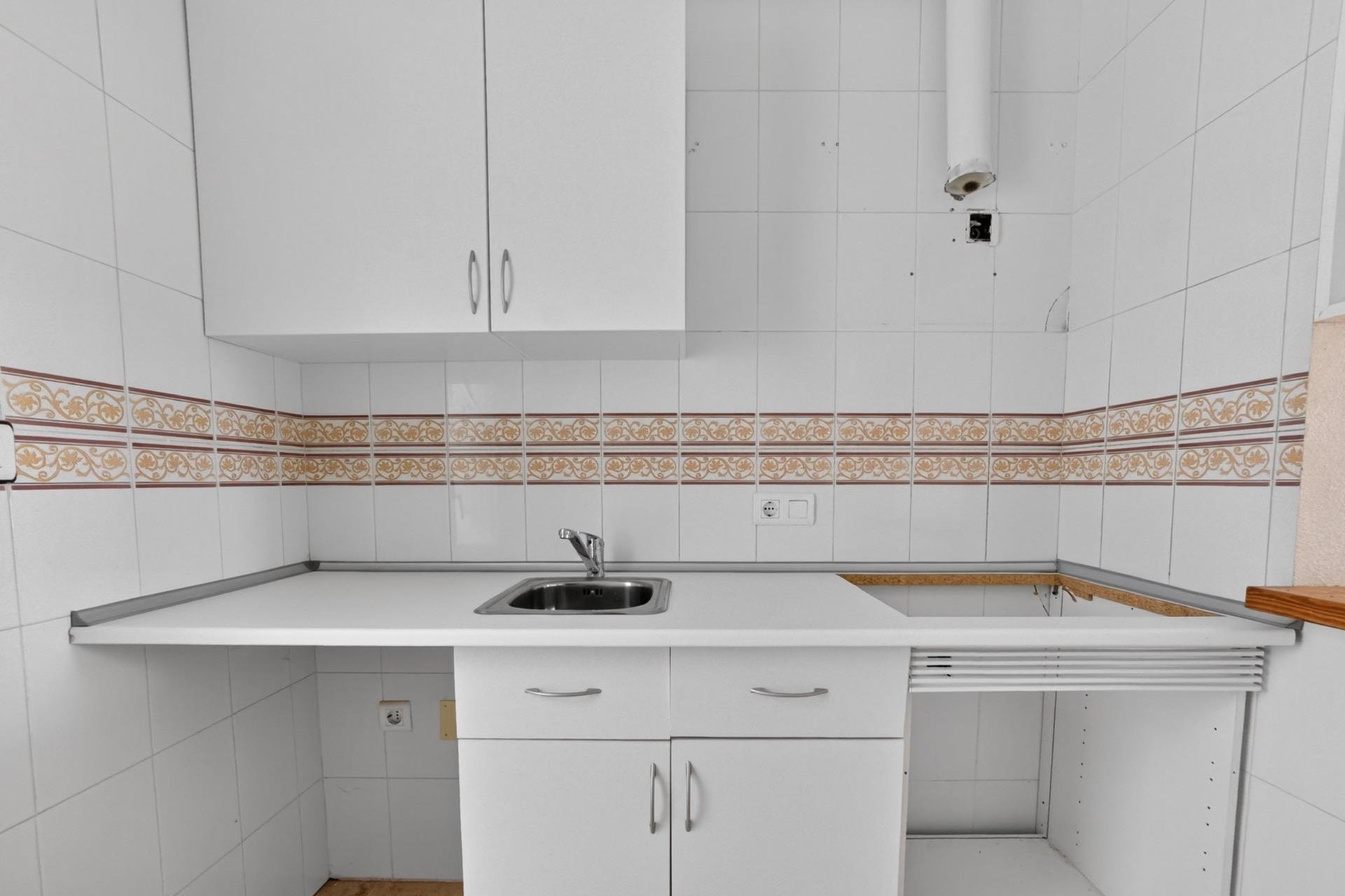 Revânzare - Apartament -
Torrevieja - El Limonar