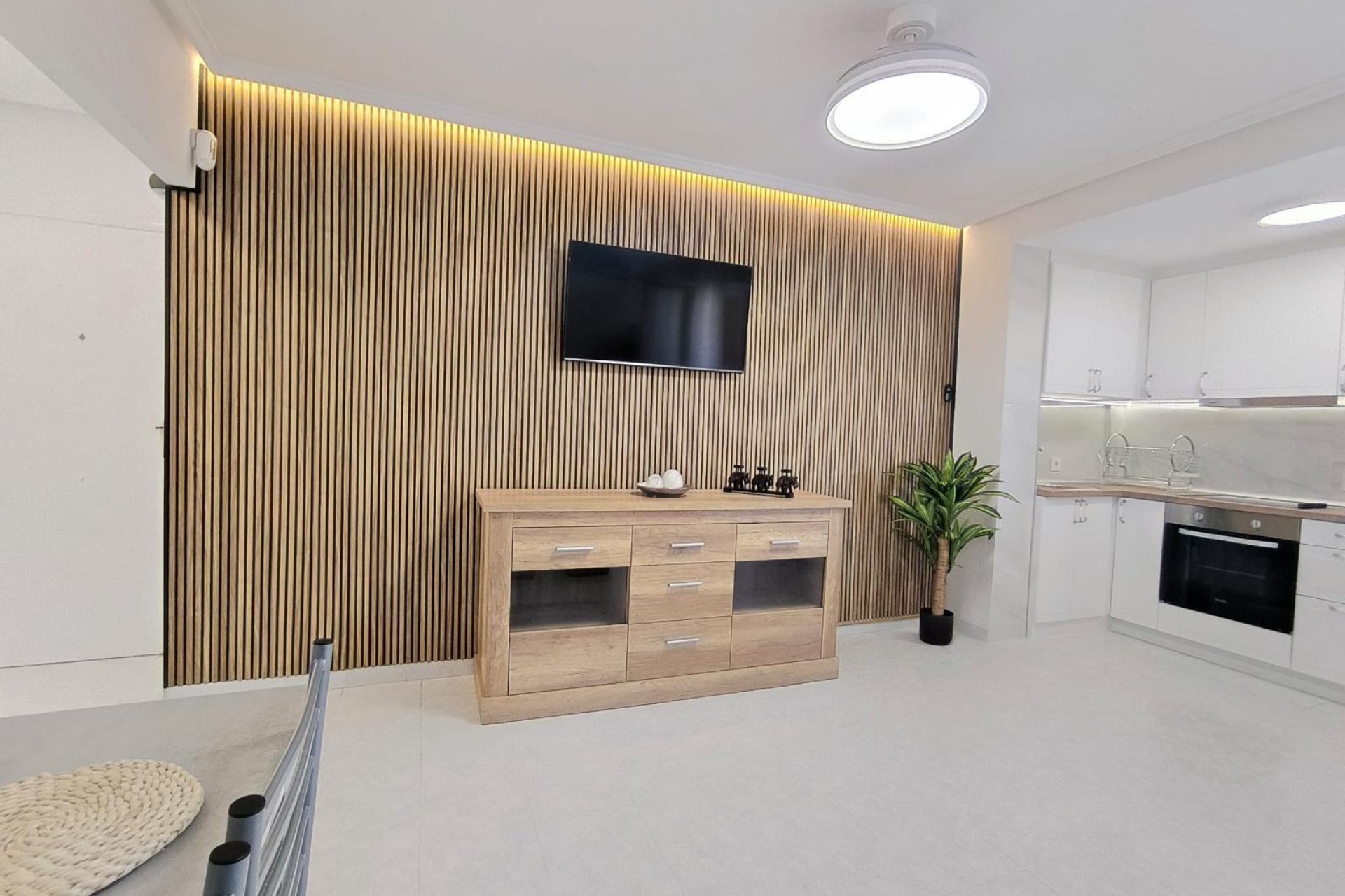 Revânzare - Apartament -
Torrevieja - El Molino