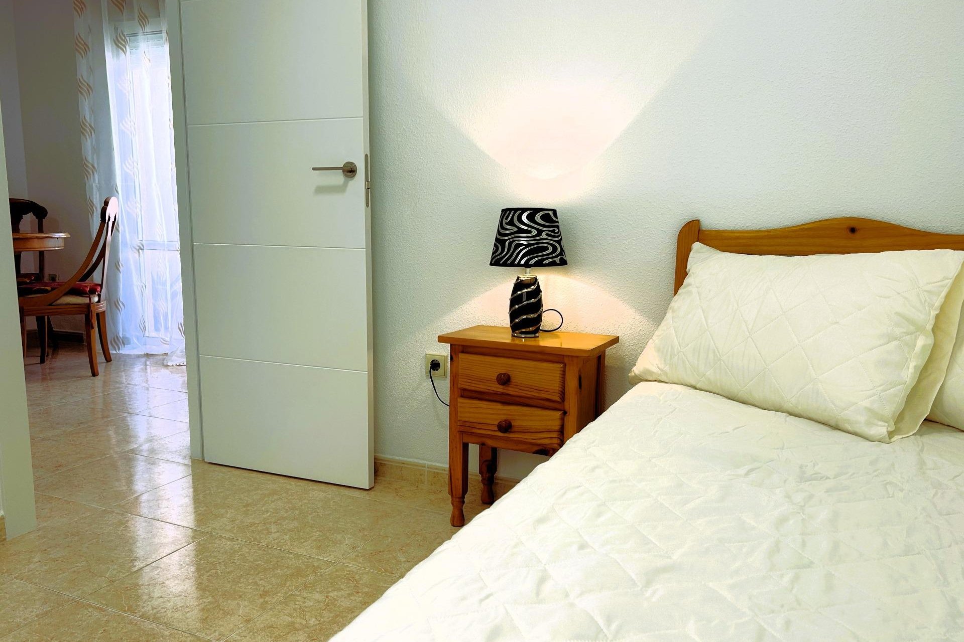 Revânzare - Apartament -
Torrevieja - El Molino