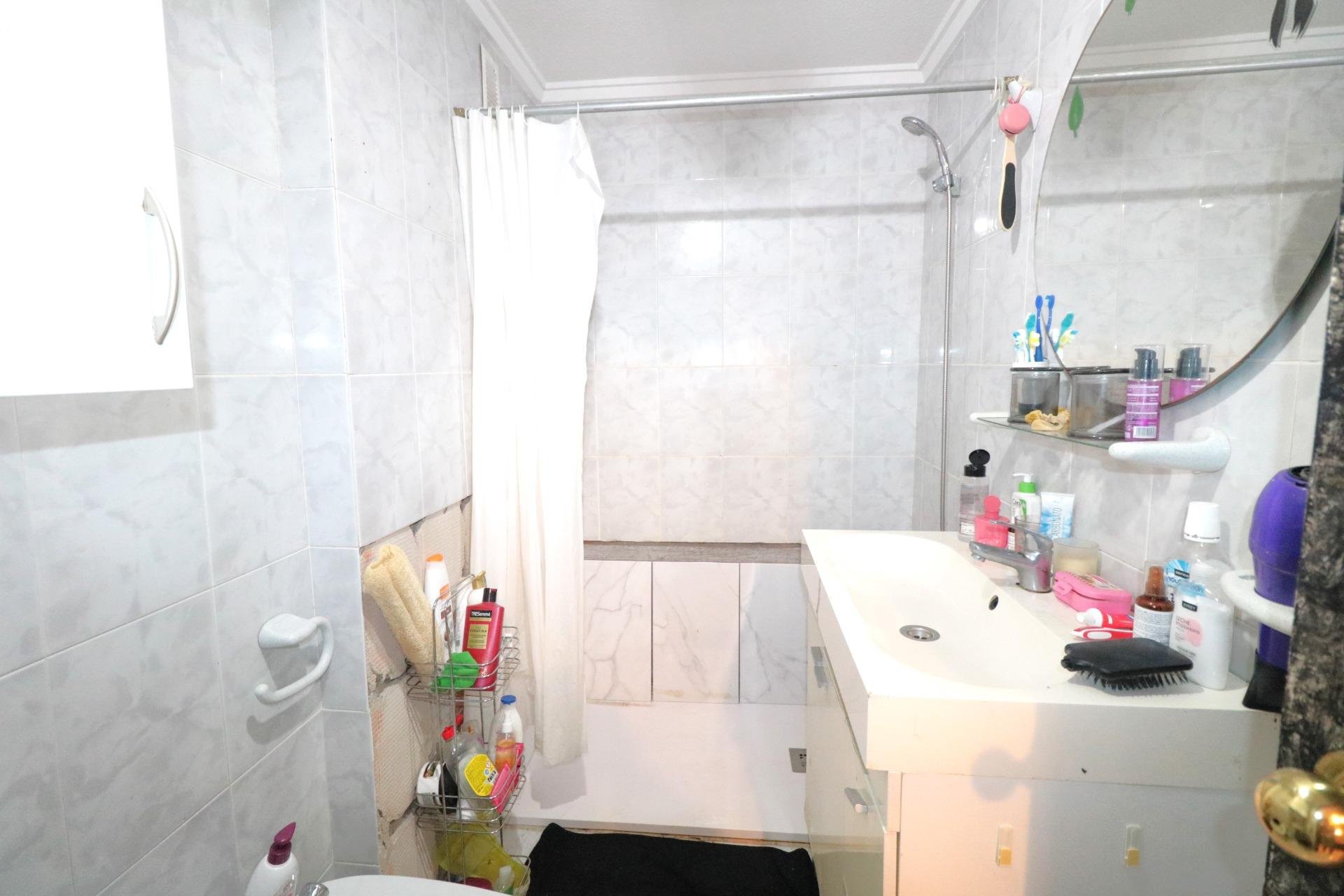Revânzare - Apartament -
Torrevieja - El Molino