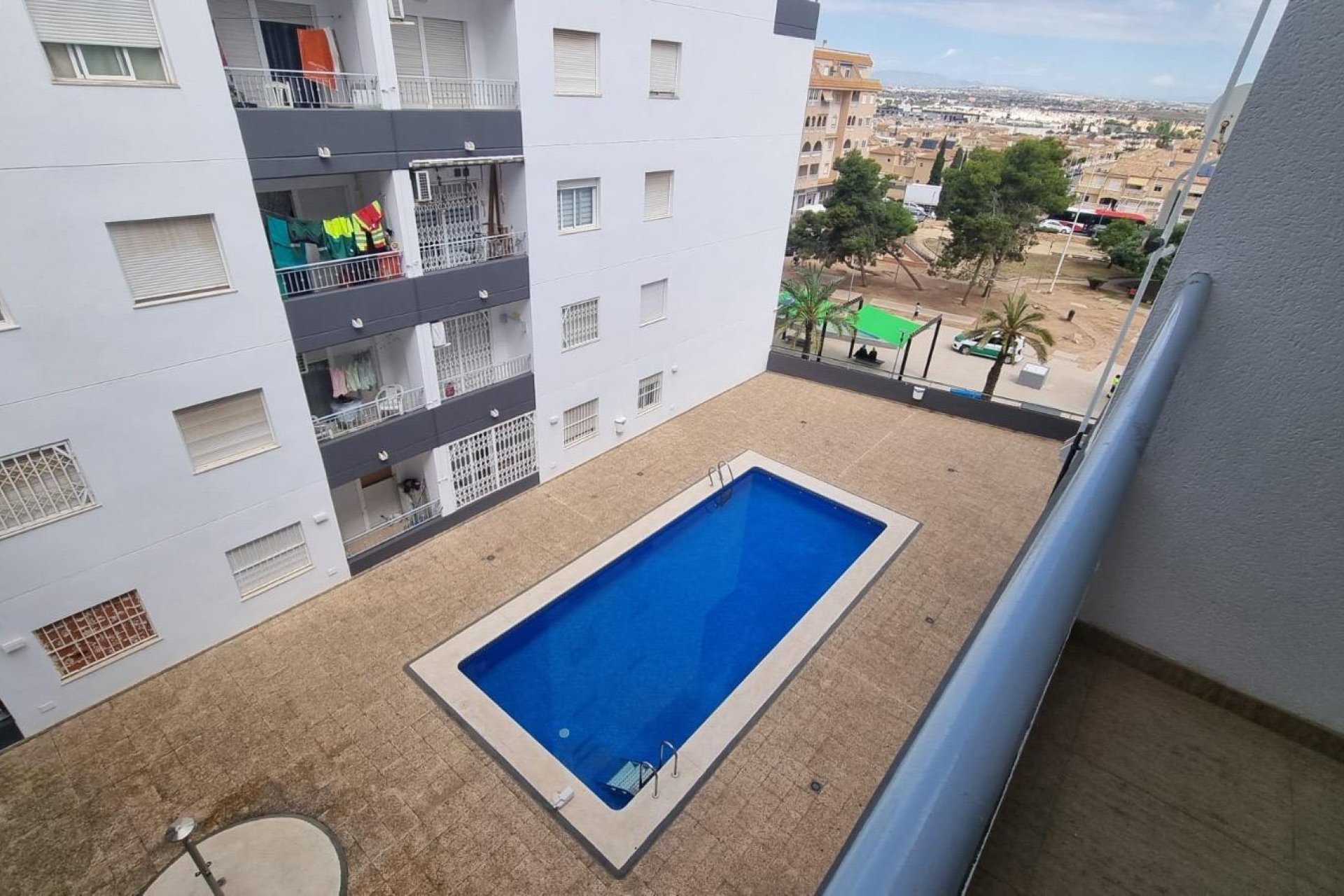Revânzare - Apartament -
Torrevieja - El Molino