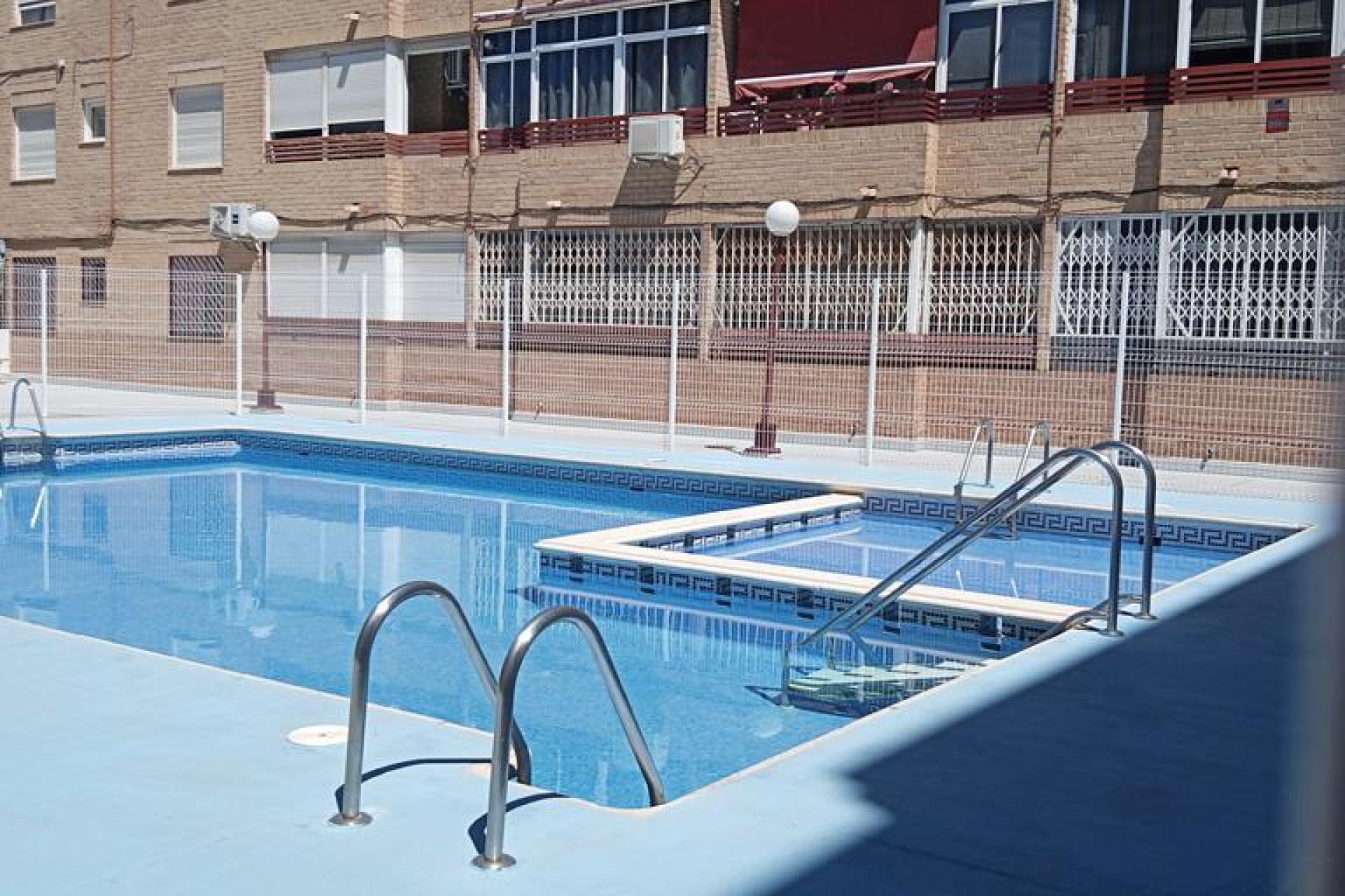 Revânzare - Apartament -
Torrevieja - El Molino