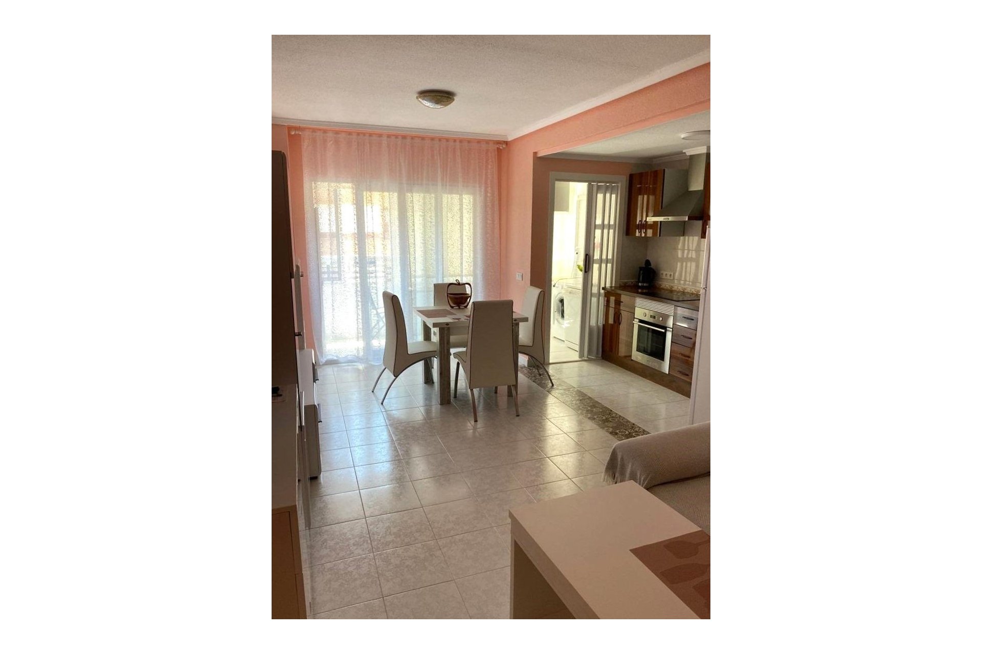 Revânzare - Apartament -
Torrevieja - El Molino