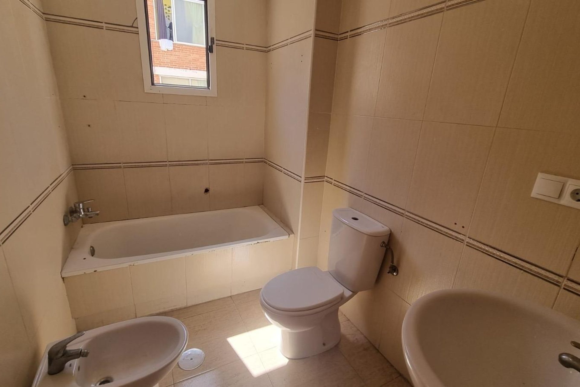 Revânzare - Apartament -
Torrevieja - El Molino