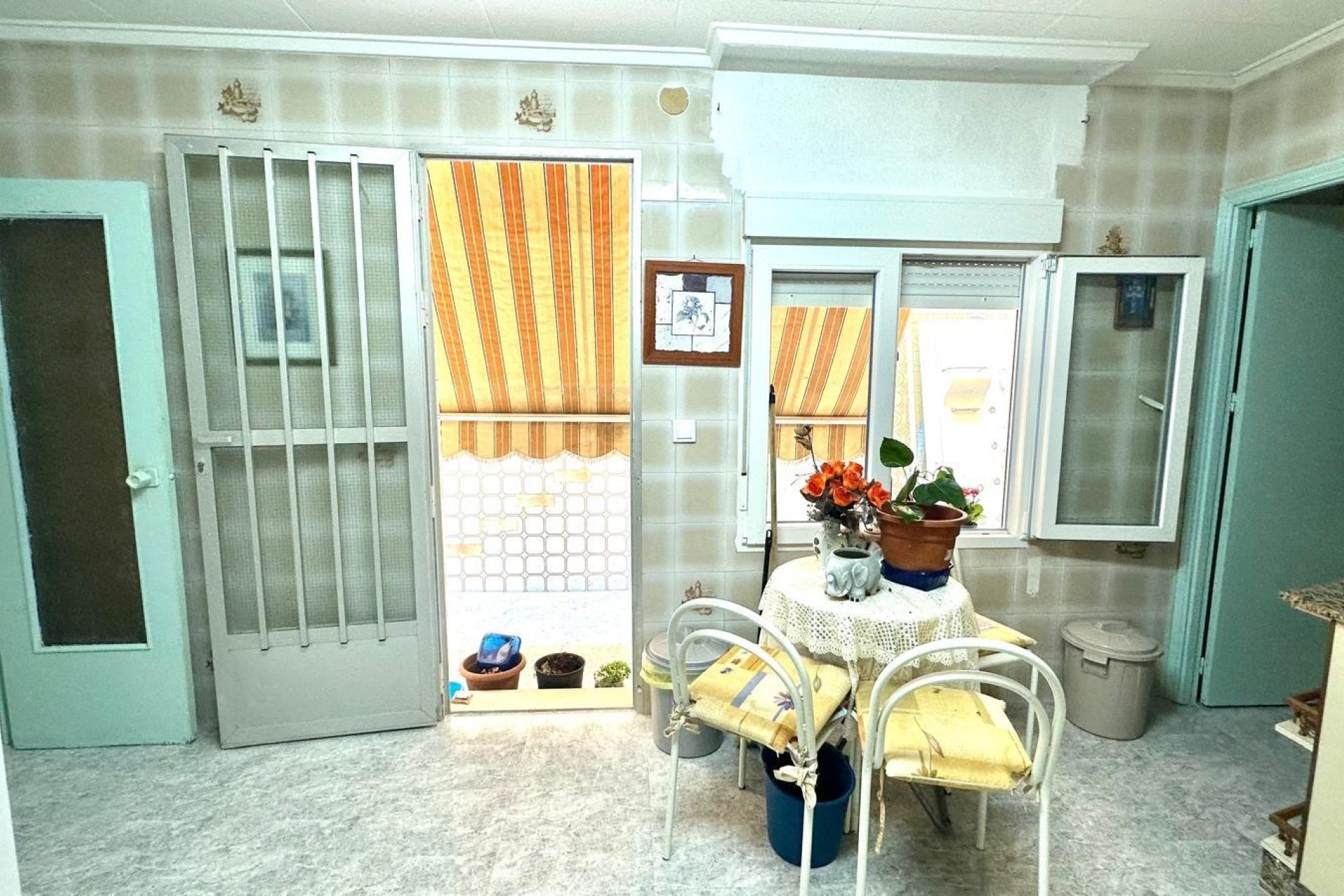Revânzare - Apartament -
Torrevieja - Estacion De Autobuses
