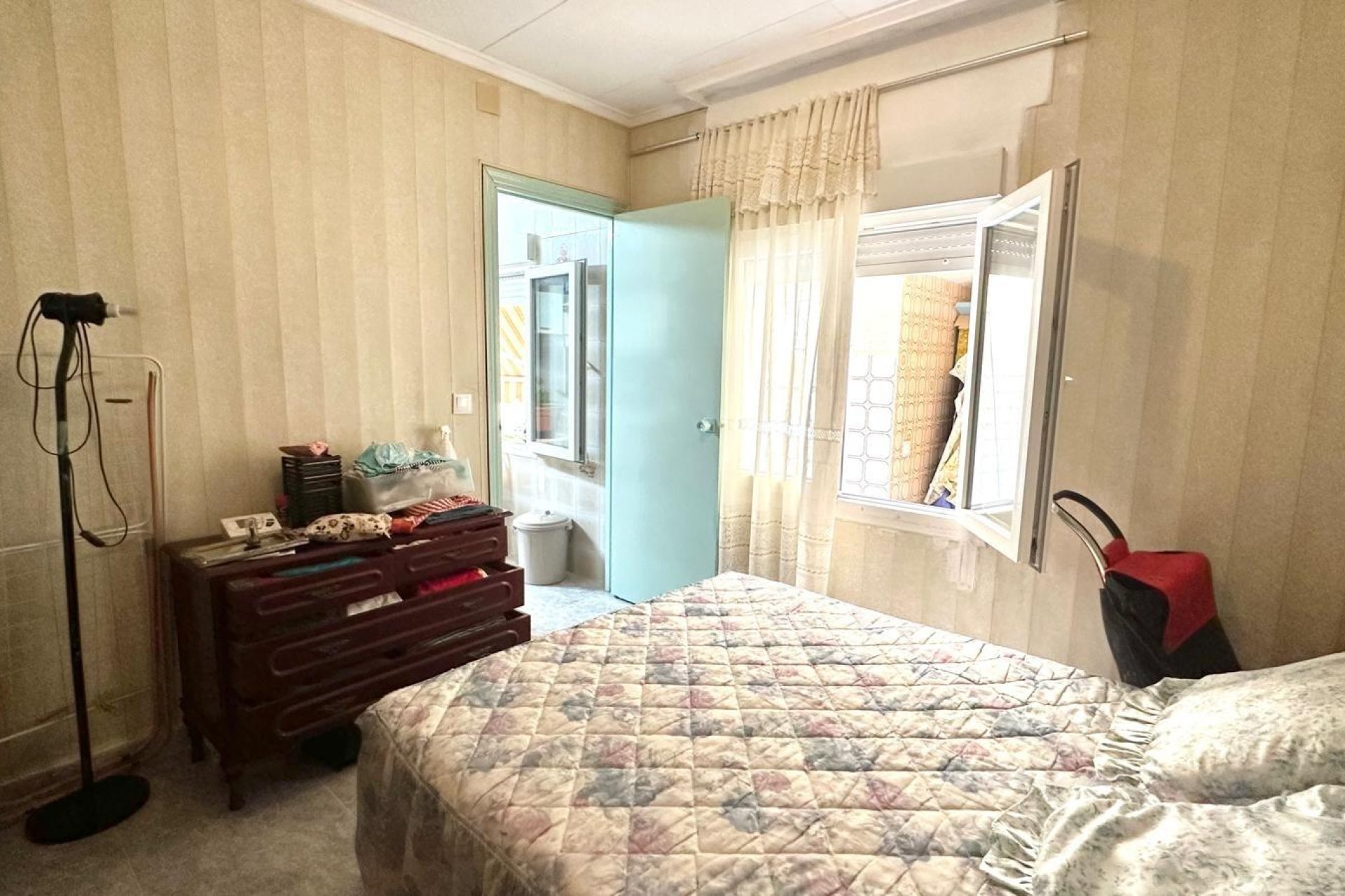 Revânzare - Apartament -
Torrevieja - Estacion De Autobuses