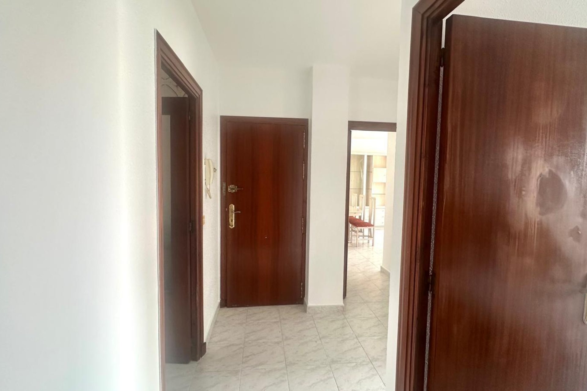 Revânzare - Apartament -
Torrevieja - Estacion De Autobuses