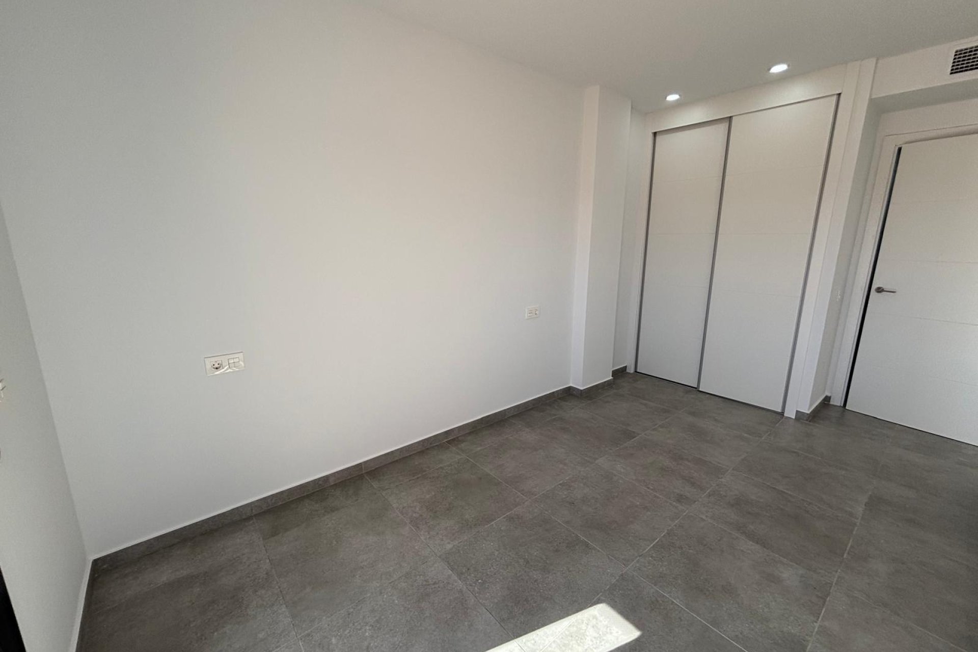 Revânzare - Apartament -
Torrevieja - Estacion De Autobuses