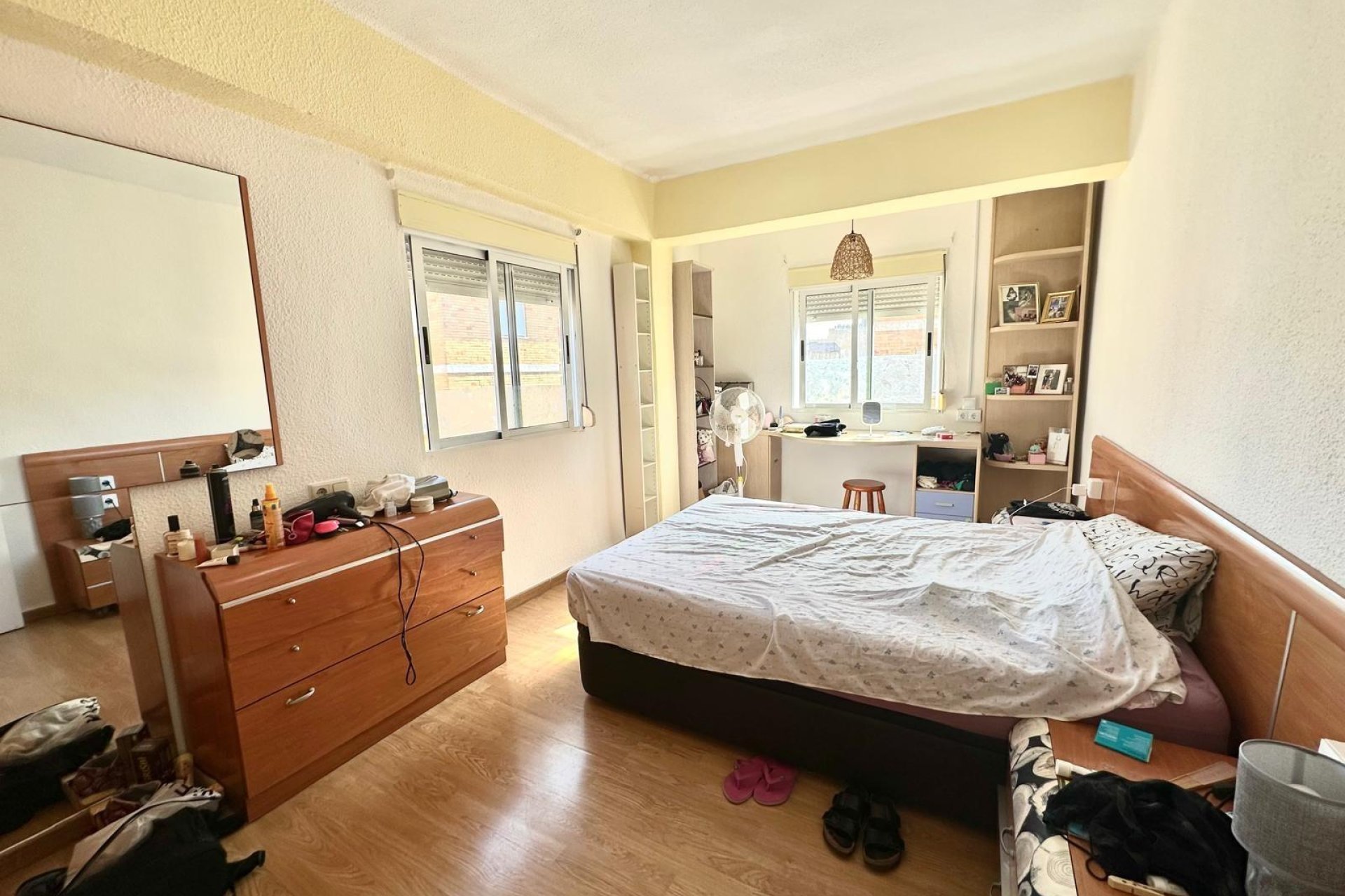 Revânzare - Apartament -
Torrevieja - Estacion De Autobuses