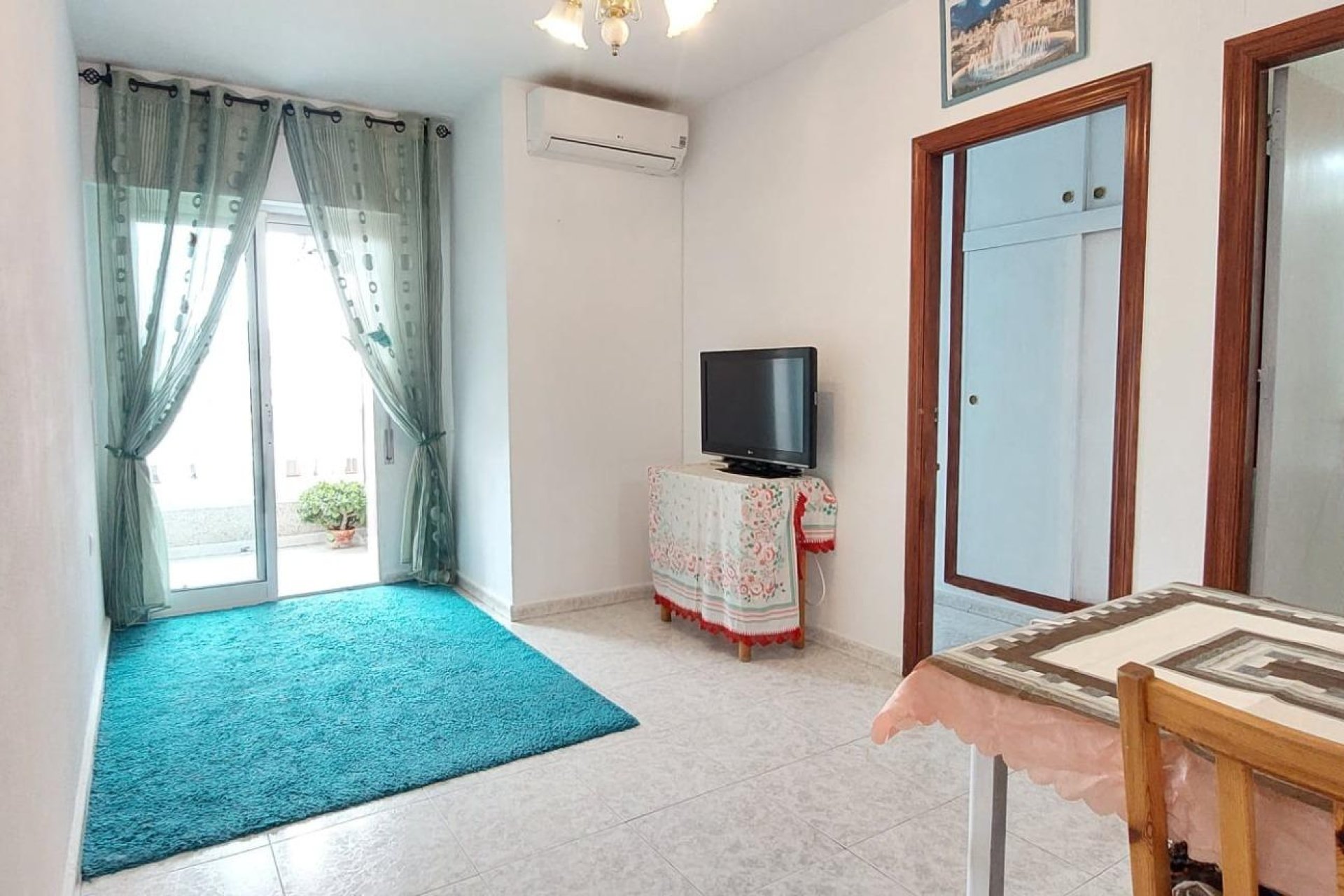 Revânzare - Apartament -
Torrevieja - Estacion De Autobuses