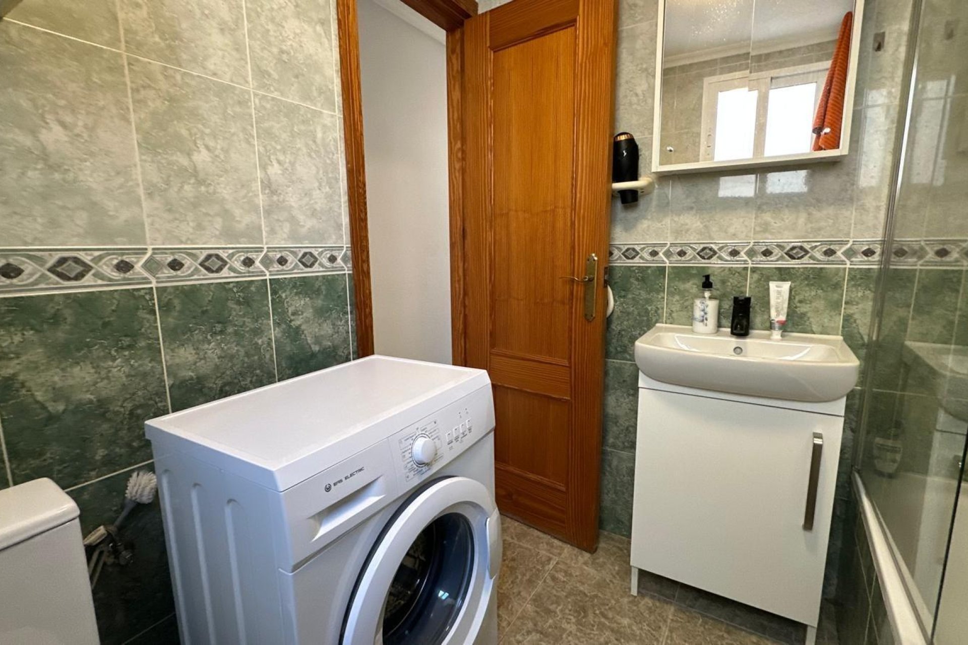 Revânzare - Apartament -
Torrevieja - Estacion De Autobuses