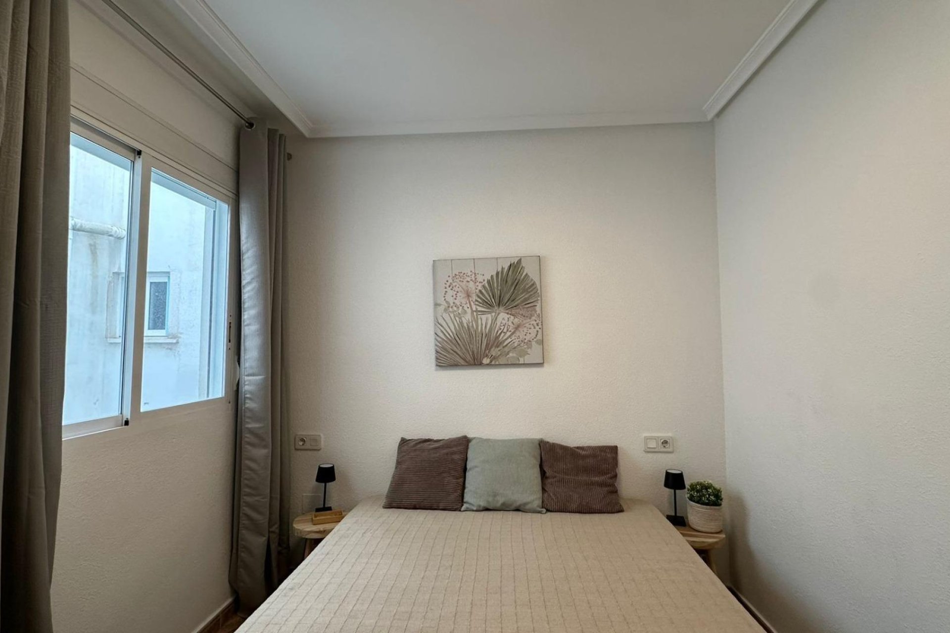 Revânzare - Apartament -
Torrevieja - Estacion De Autobuses