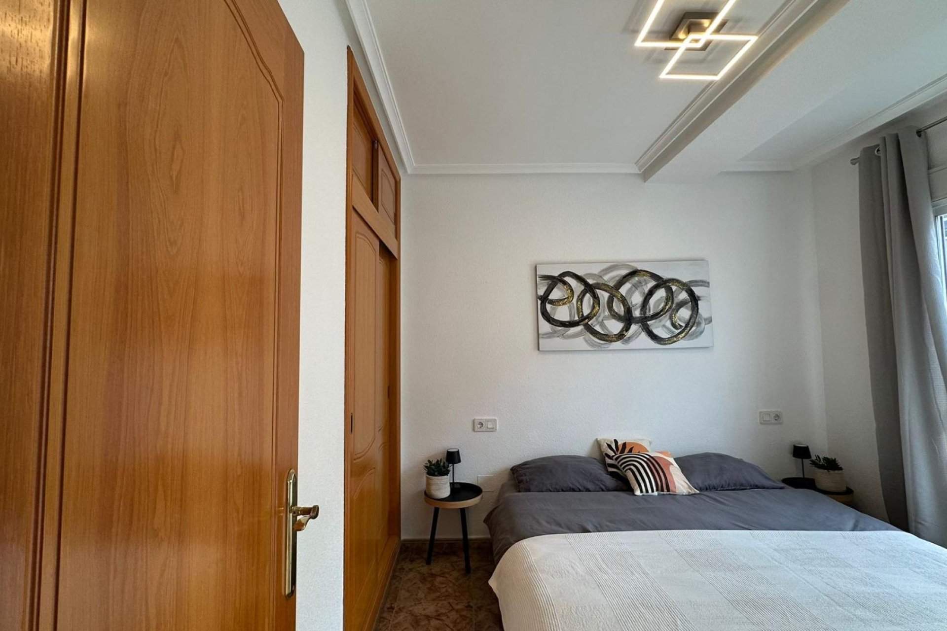 Revânzare - Apartament -
Torrevieja - Estacion De Autobuses