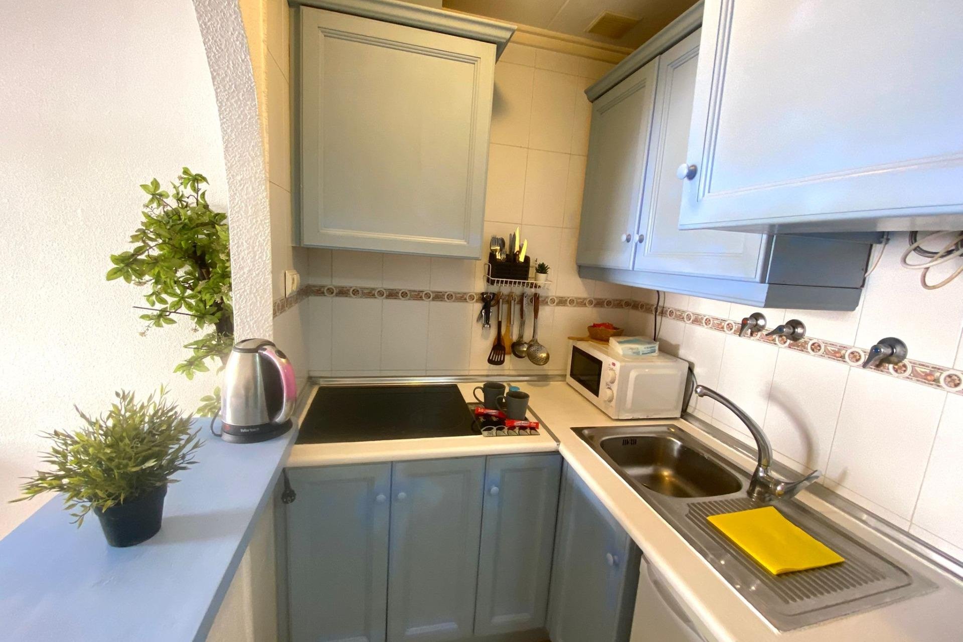 Revânzare - Apartament -
Torrevieja - Estacion De Autobuses