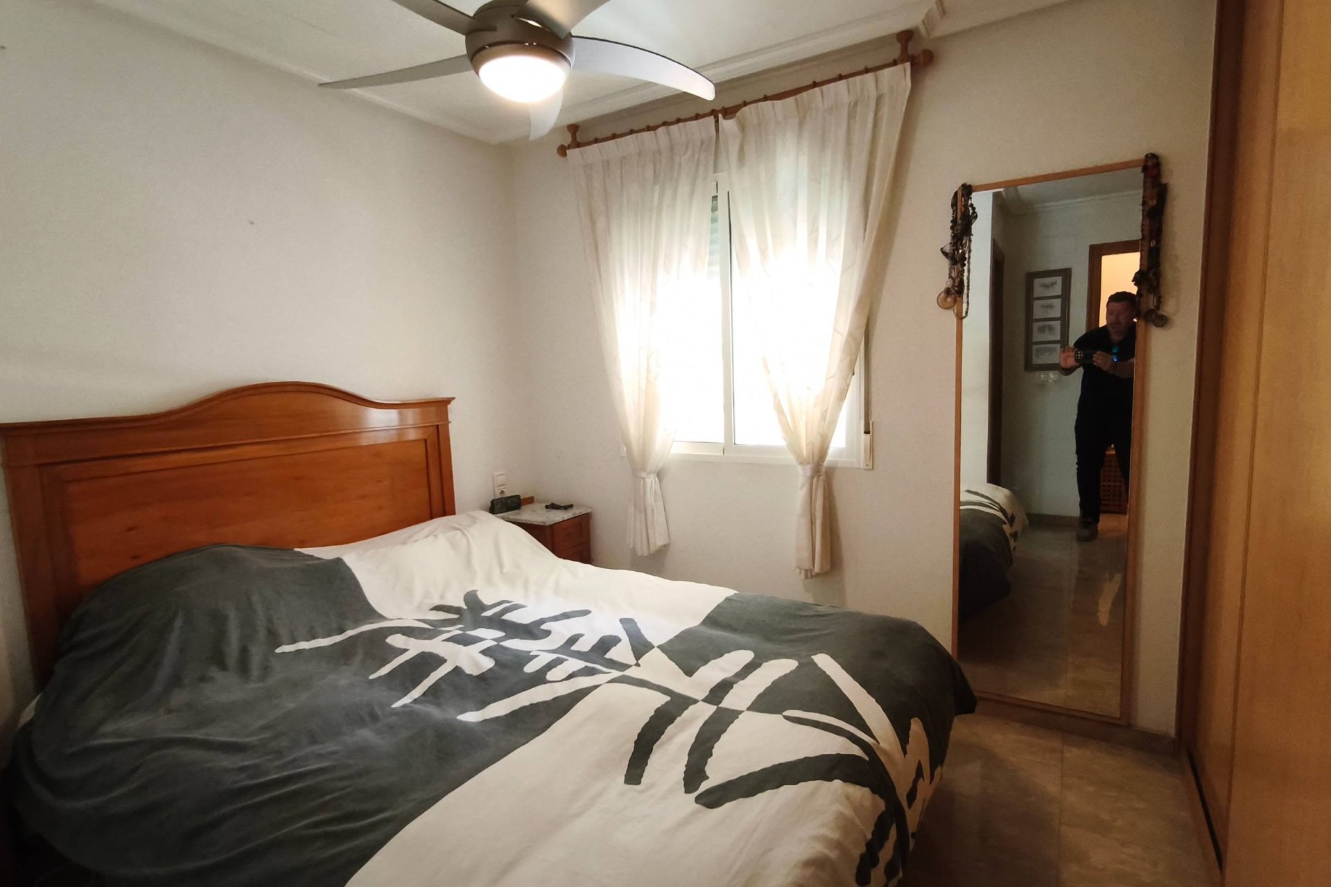 Revânzare - Apartament -
Torrevieja - Estacion De Autobuses