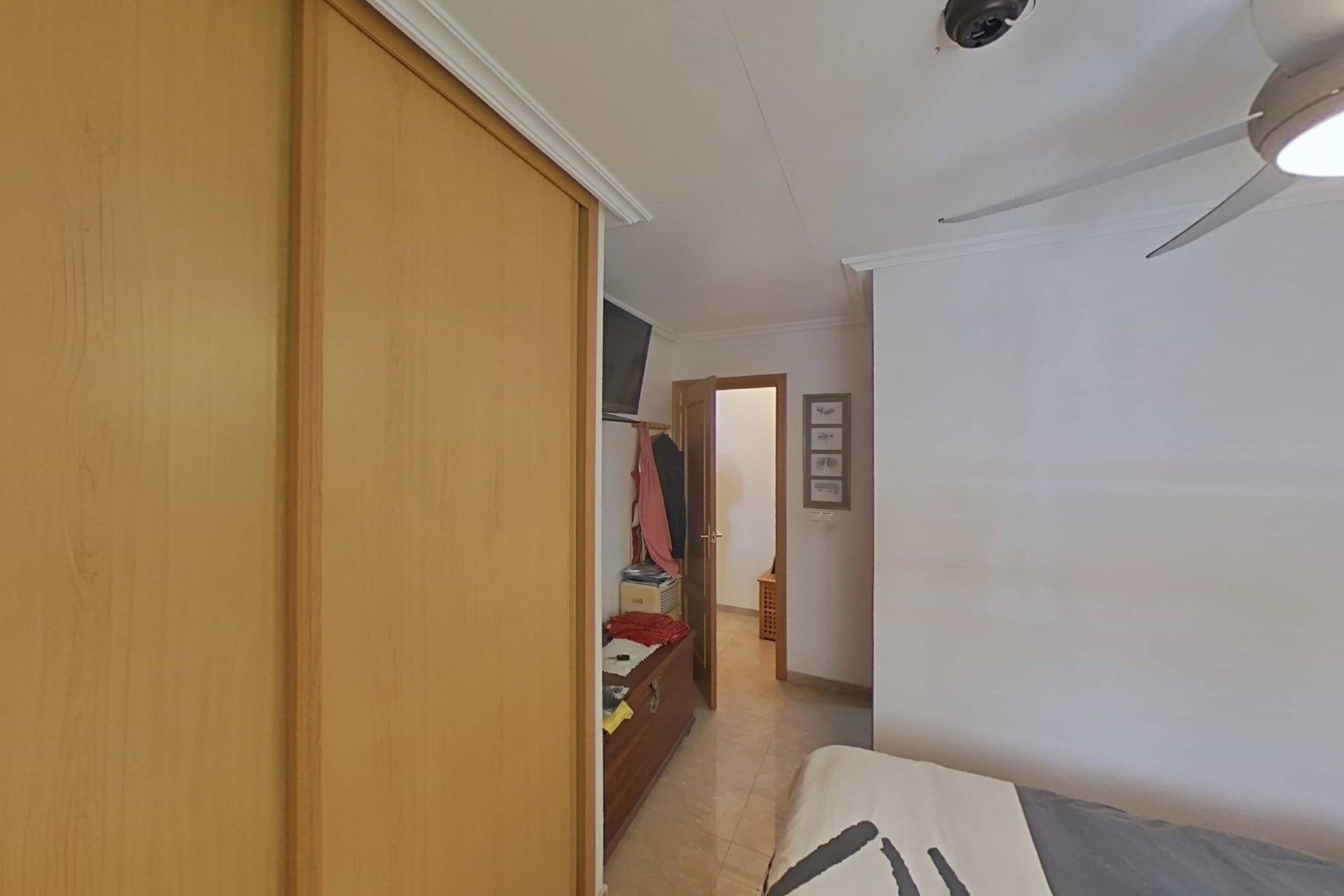 Revânzare - Apartament -
Torrevieja - Estacion De Autobuses