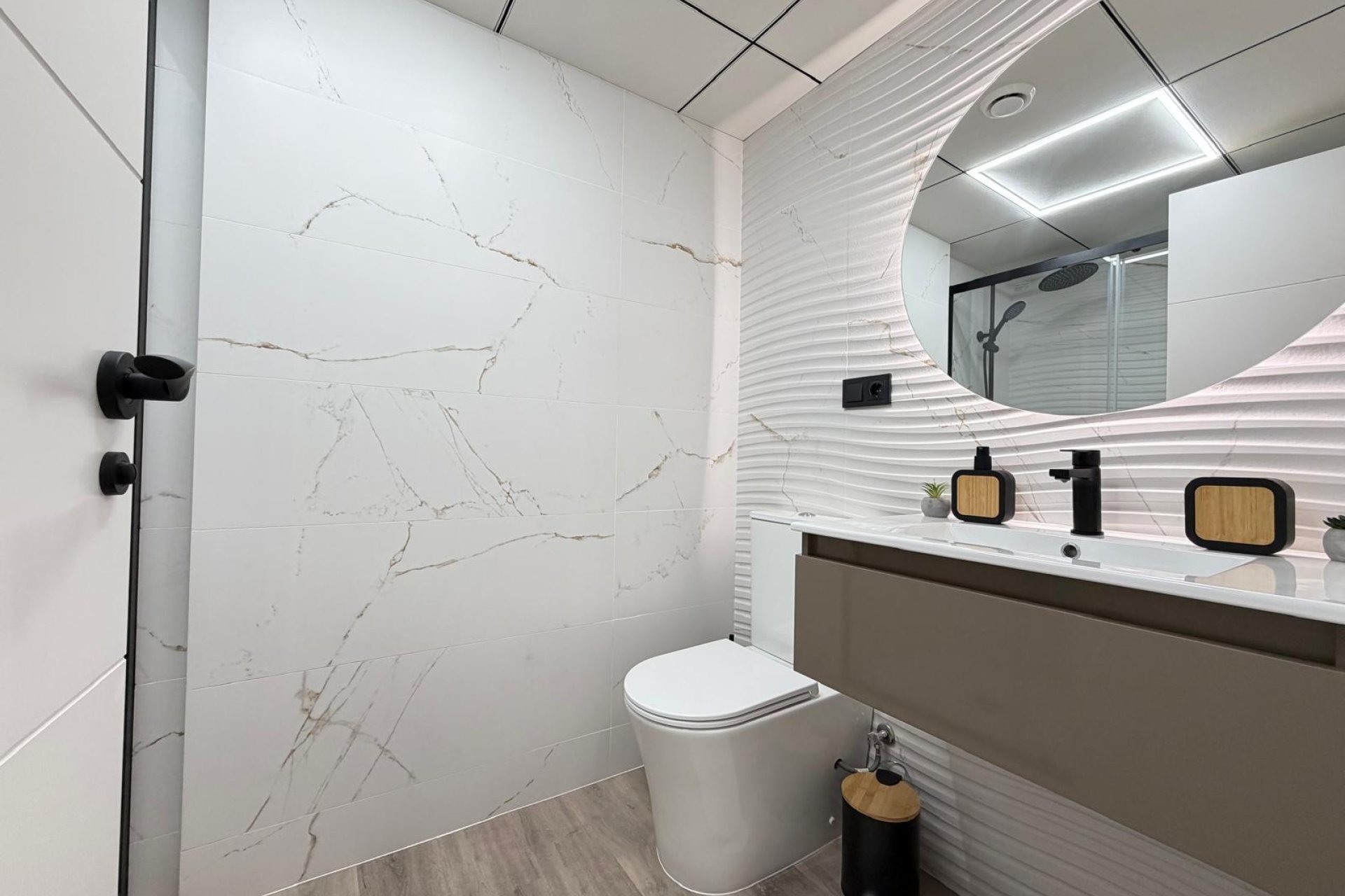 Revânzare - Apartament -
Torrevieja - Estacion De Autobuses