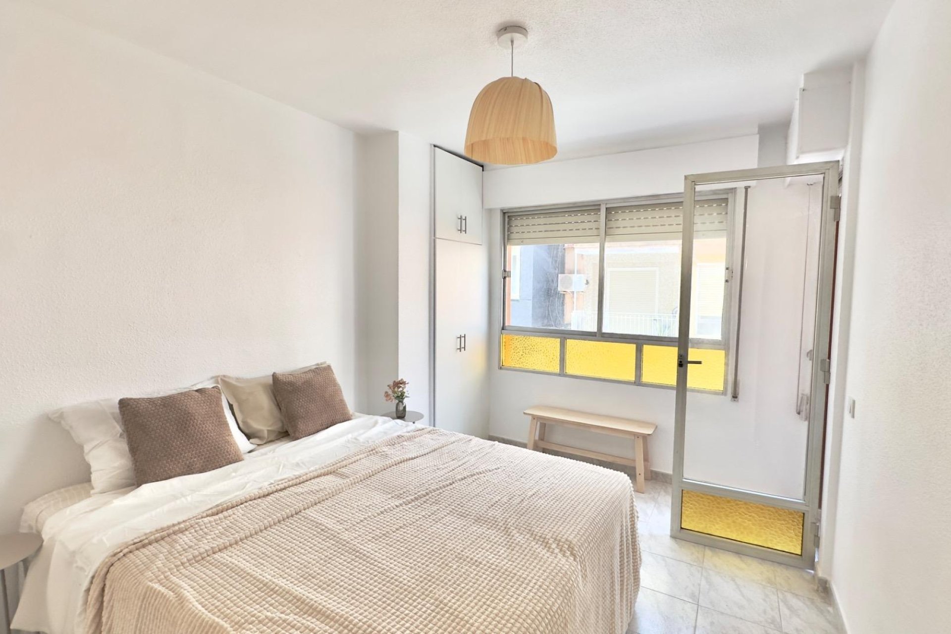 Revânzare - Apartament -
Torrevieja - Estacion De Autobuses