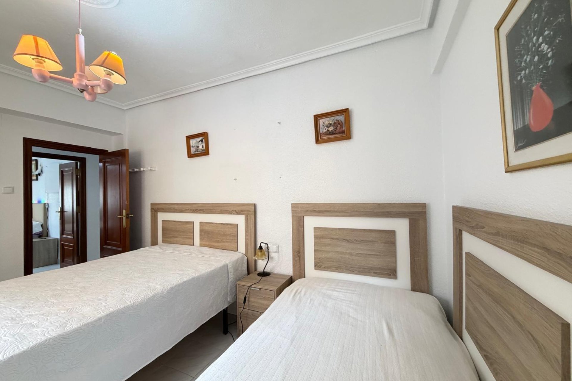 Revânzare - Apartament -
Torrevieja - Estacion De Autobuses