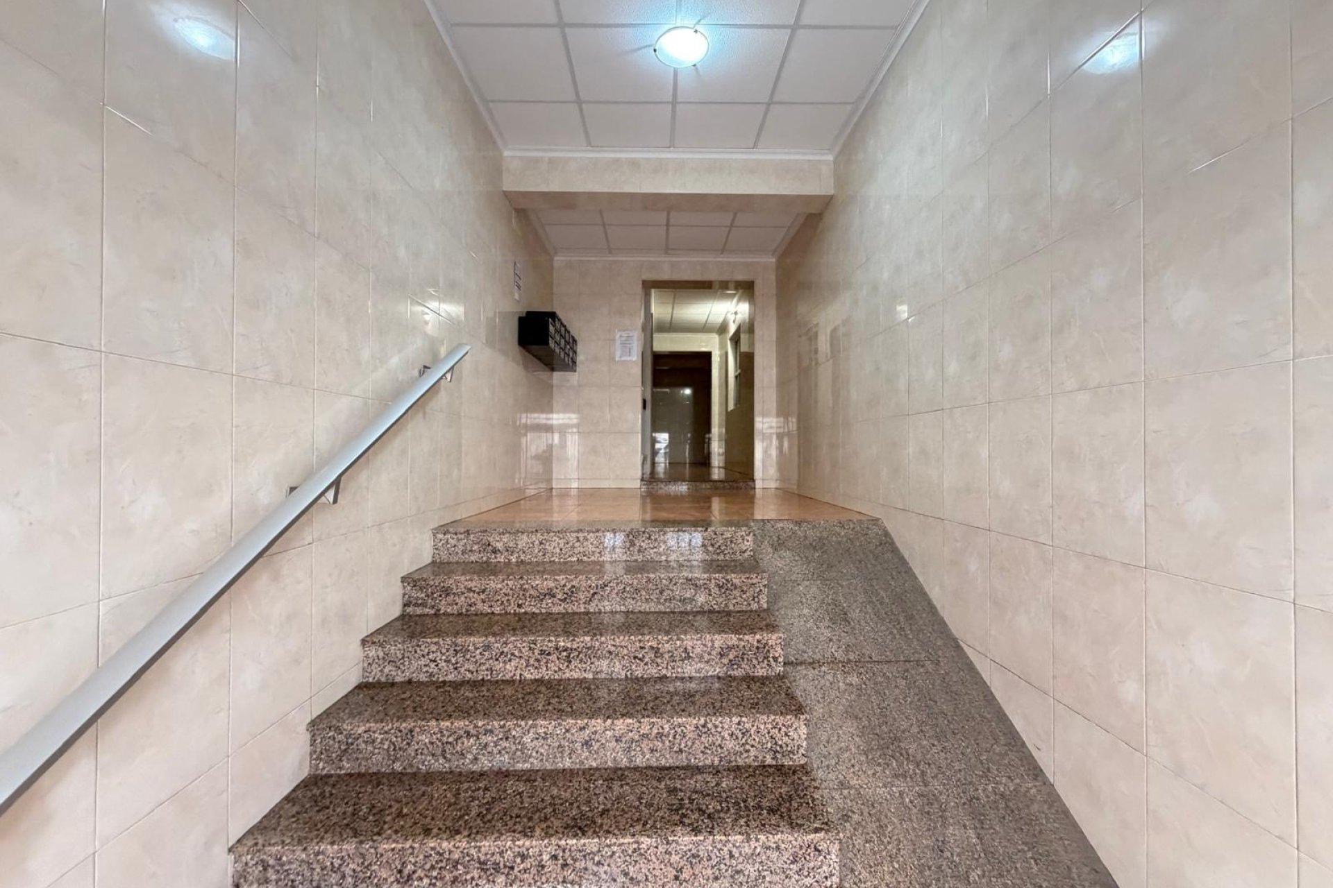 Revânzare - Apartament -
Torrevieja - Estacion De Autobuses