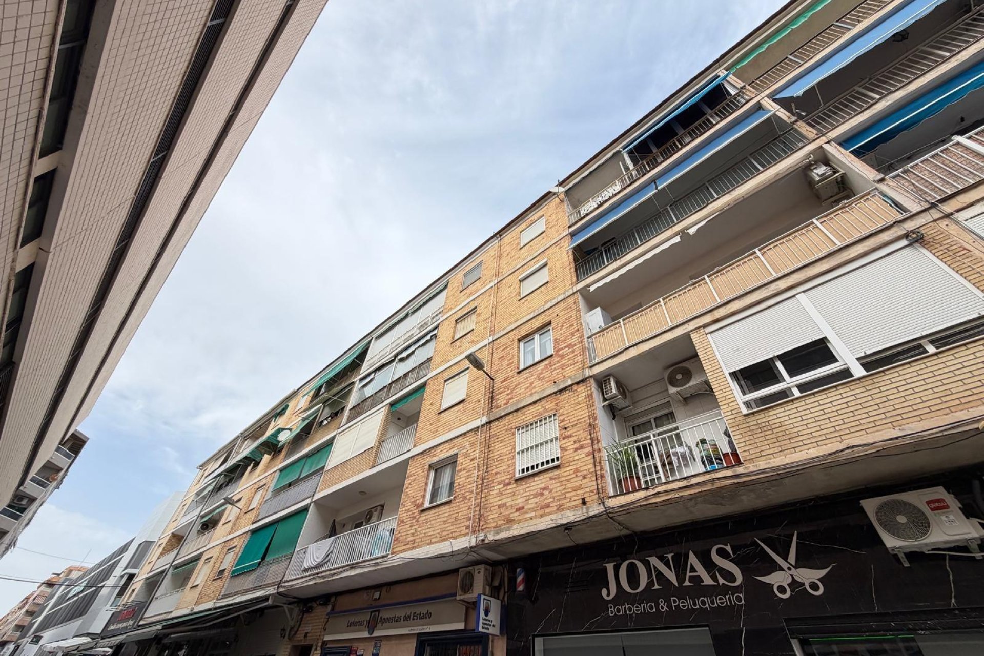 Revânzare - Apartament -
Torrevieja - Estacion De Autobuses