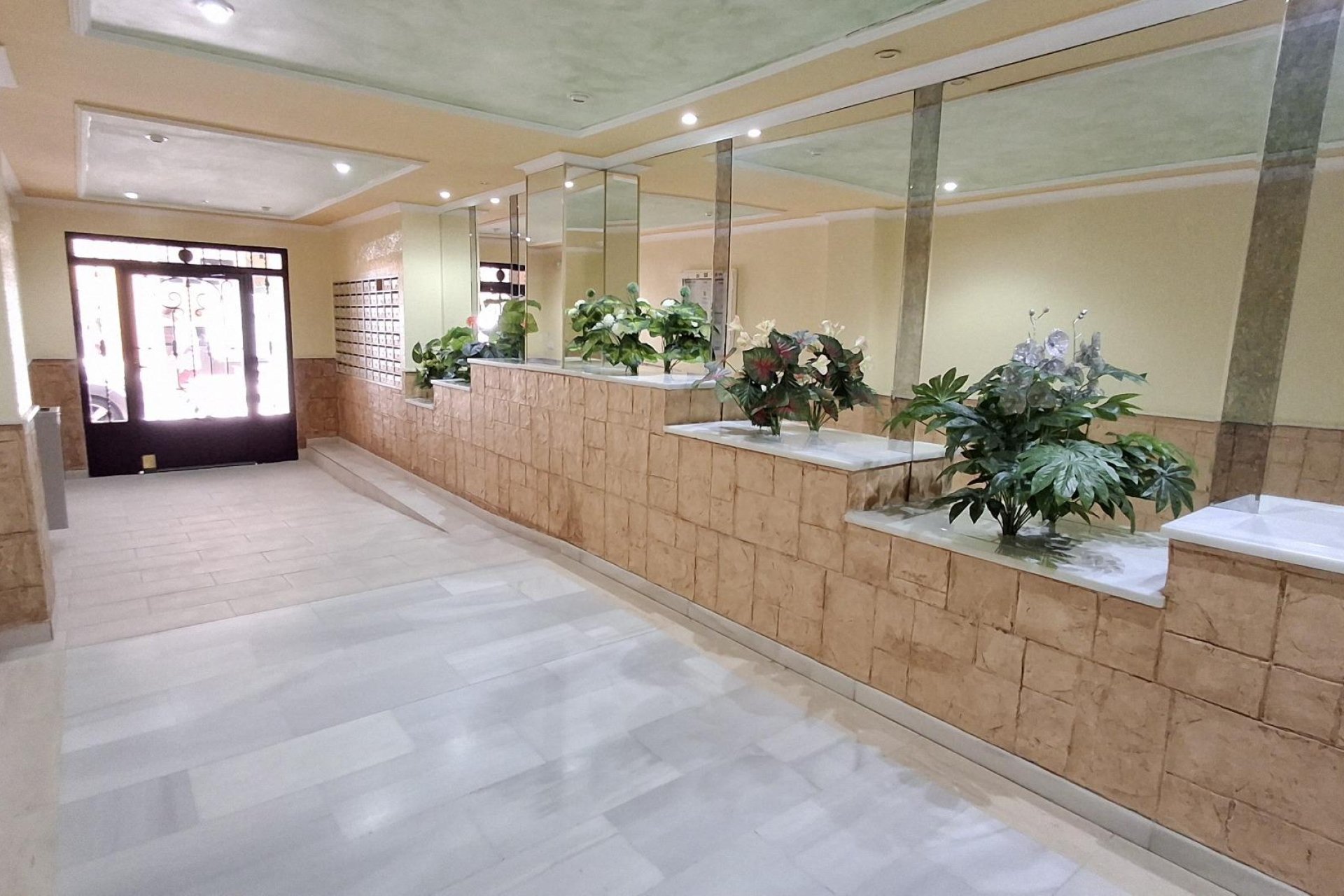 Revânzare - Apartament -
Torrevieja - Estacion De Autobuses