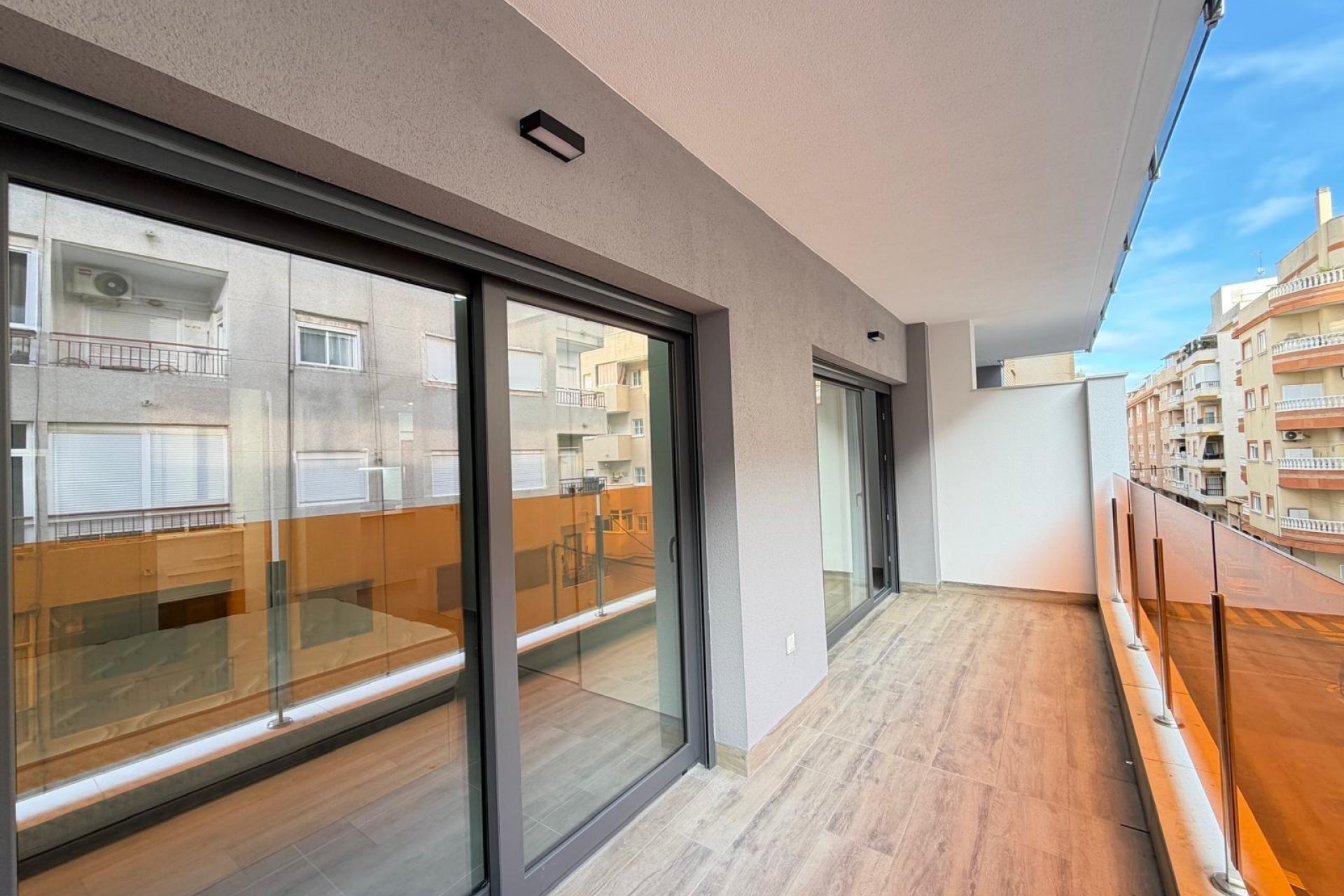 Revânzare - Apartament -
Torrevieja - Estacion De Autobuses