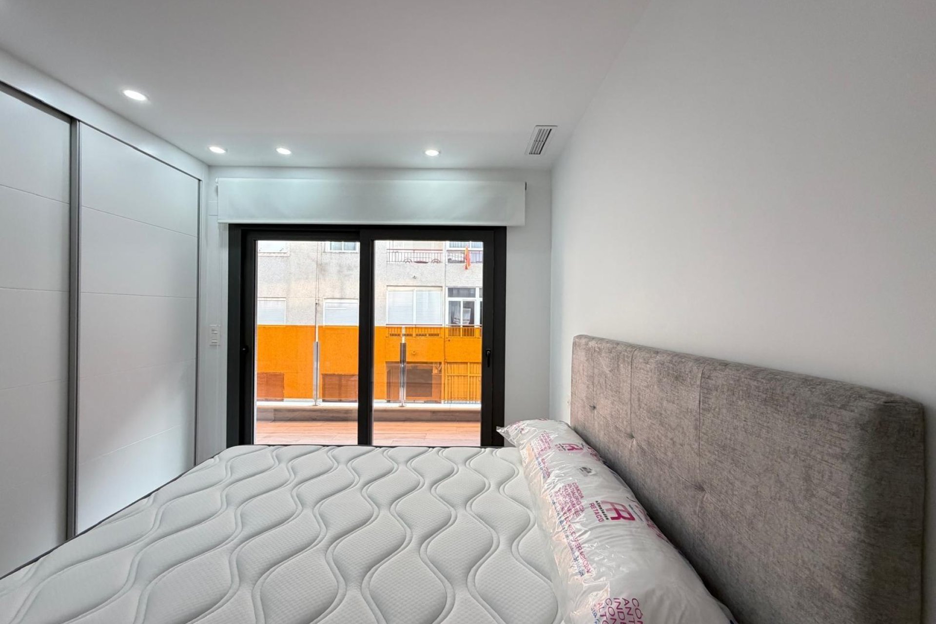 Revânzare - Apartament -
Torrevieja - Estacion De Autobuses