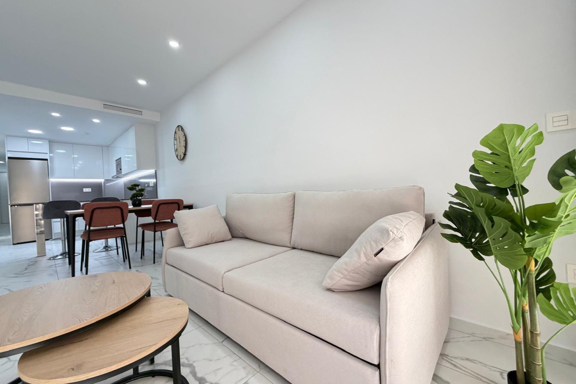 Revânzare - Apartament -
Torrevieja - Estacion De Autobuses