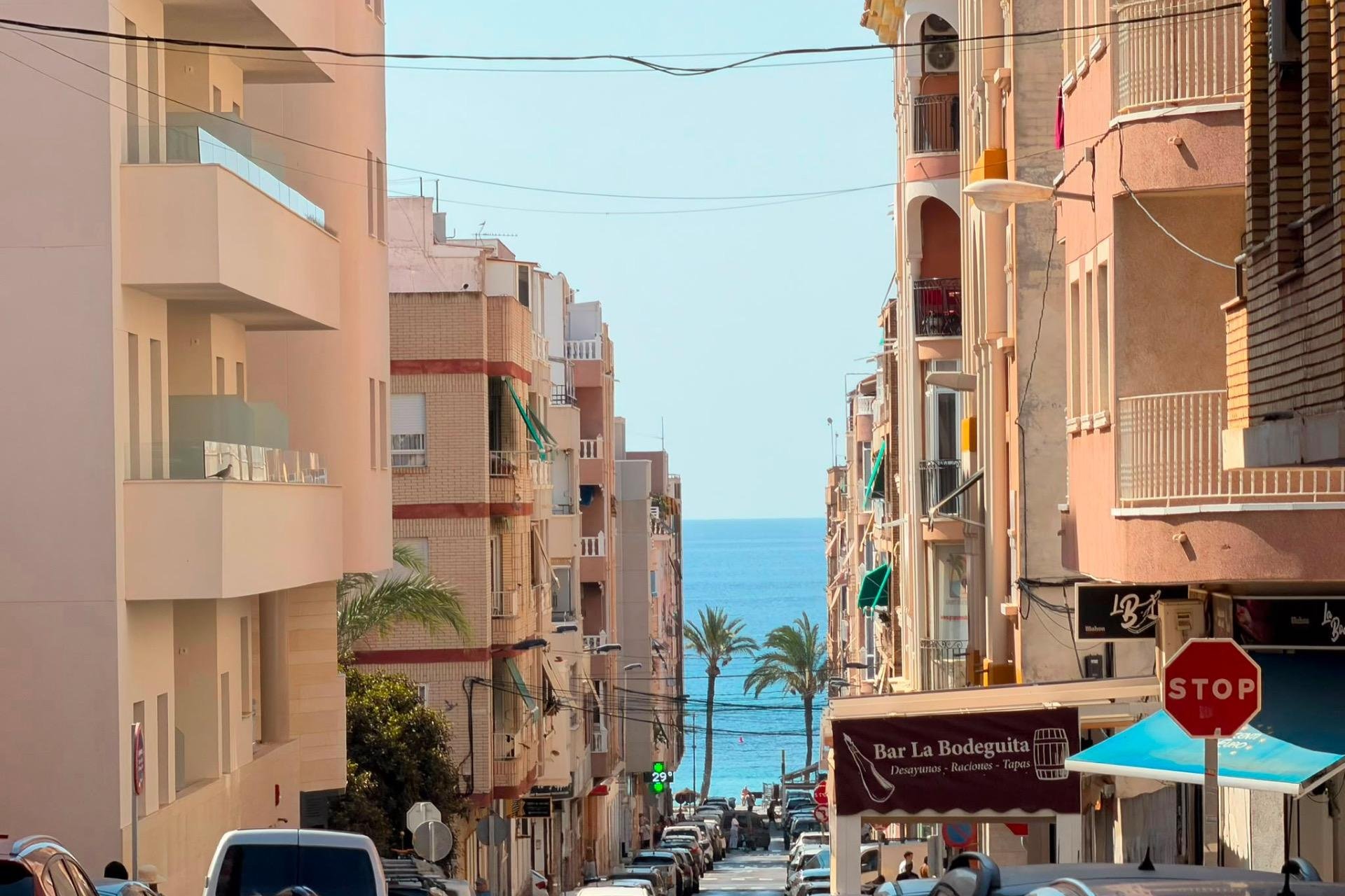 Revânzare - Apartament -
Torrevieja - Estacion De Autobuses