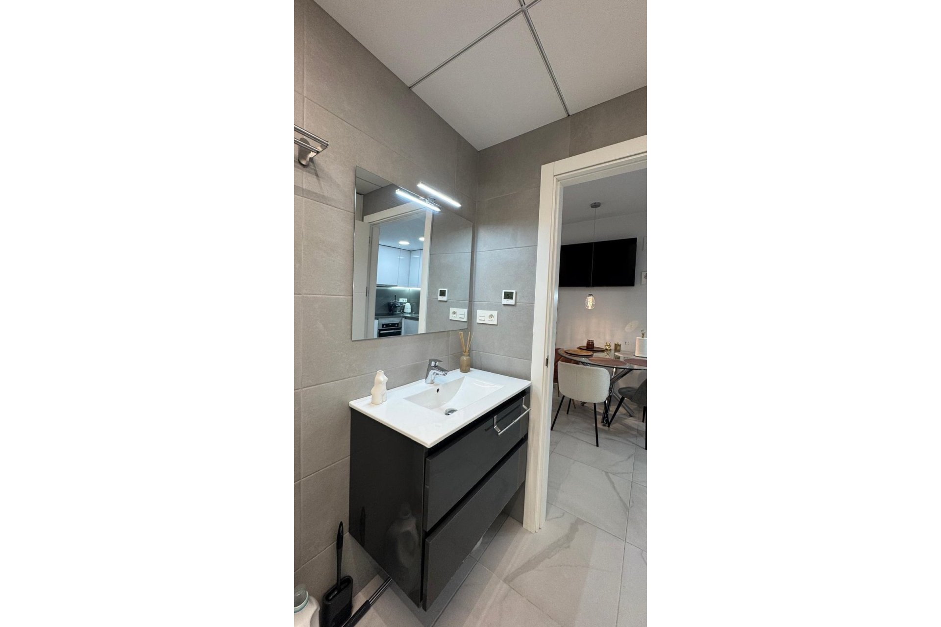 Revânzare - Apartament -
Torrevieja - Estacion De Autobuses