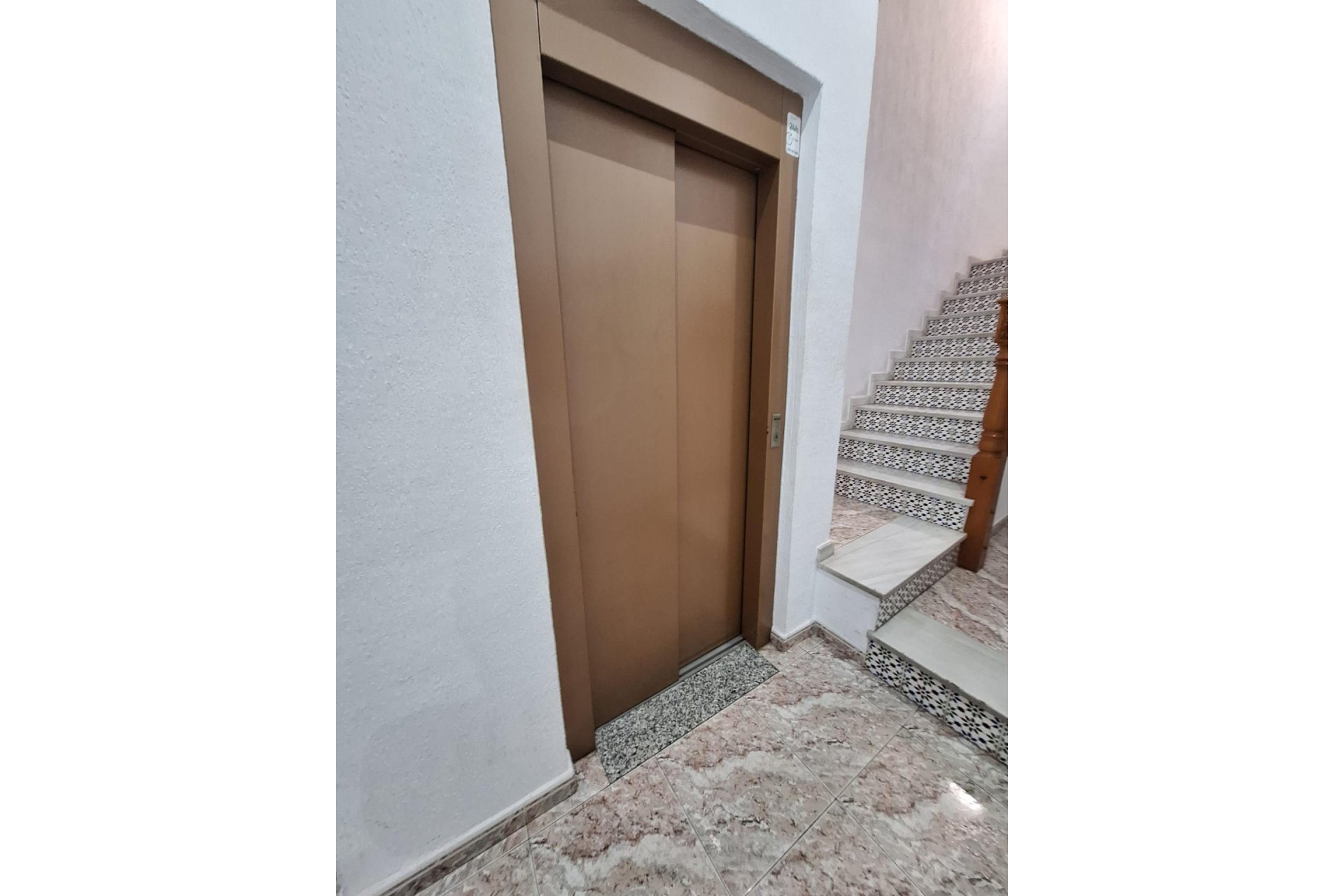 Revânzare - Apartament -
Torrevieja - Estacion De Autobuses