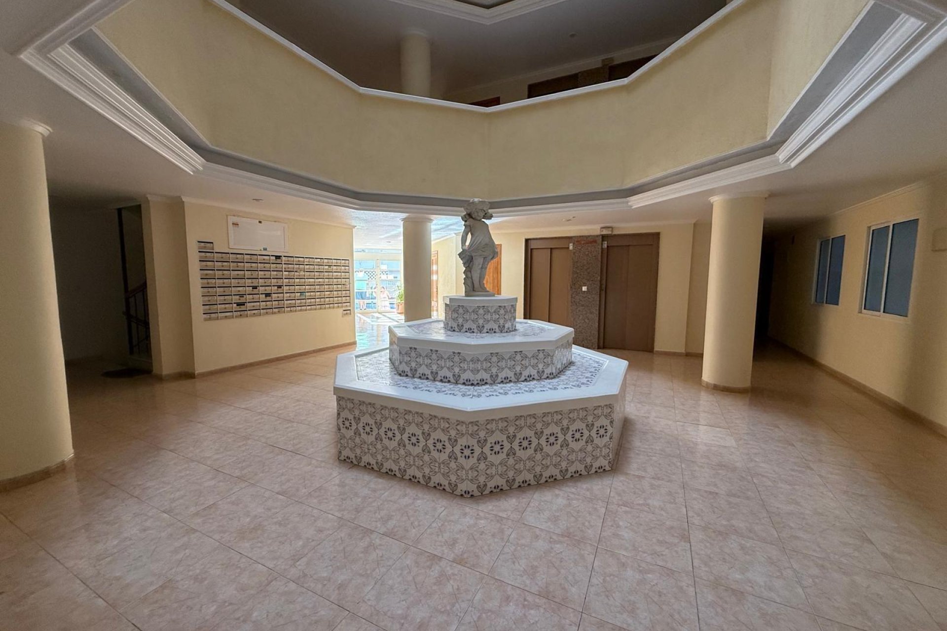 Revânzare - Apartament -
Torrevieja - Habaneras