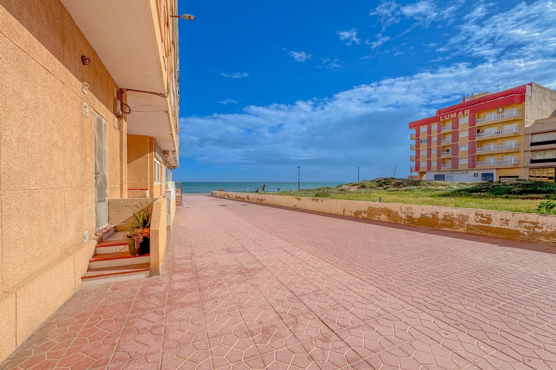 Revânzare - Apartament -
Torrevieja - La Mata Pueblo