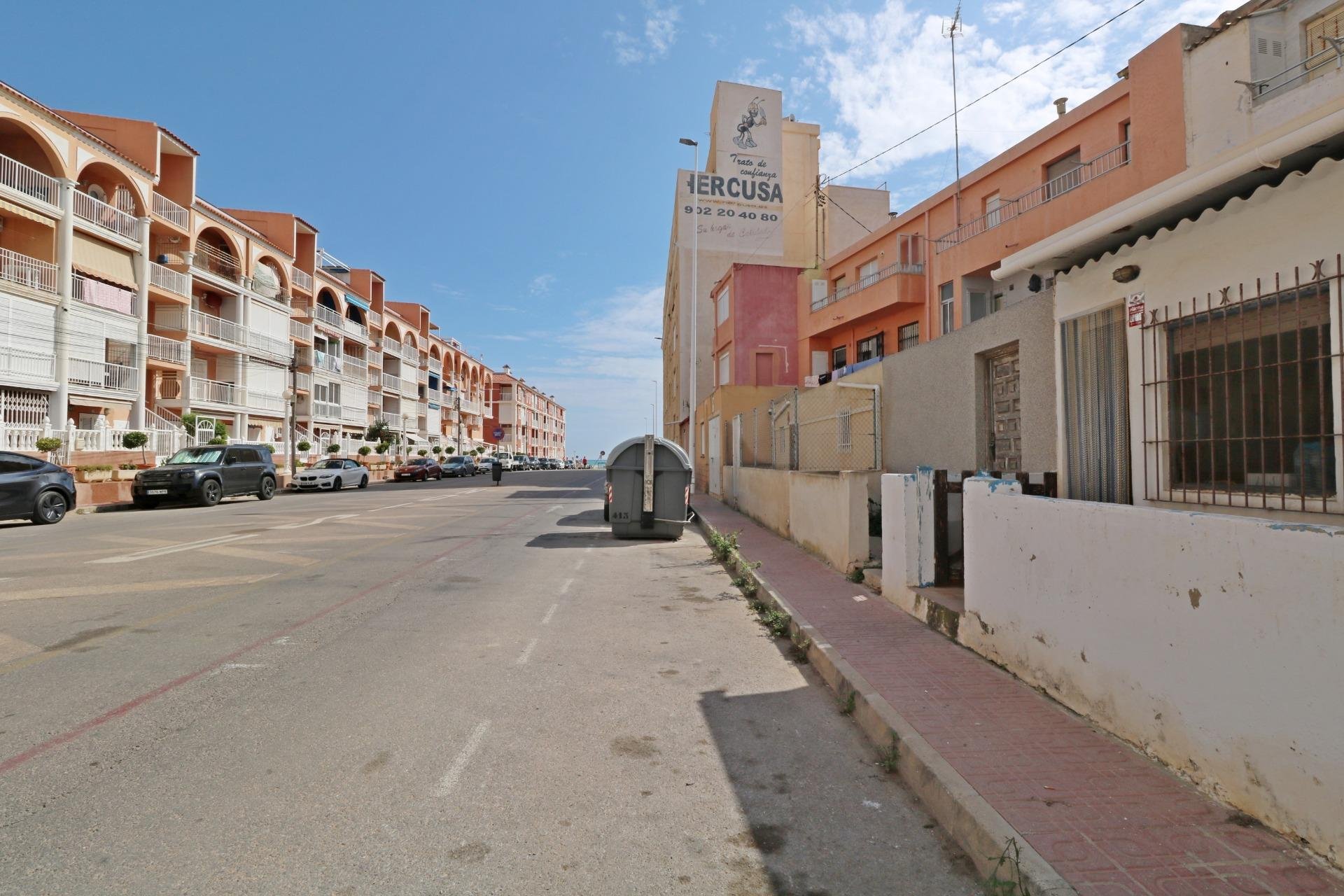 Revânzare - Apartament -
Torrevieja - La Mata Pueblo