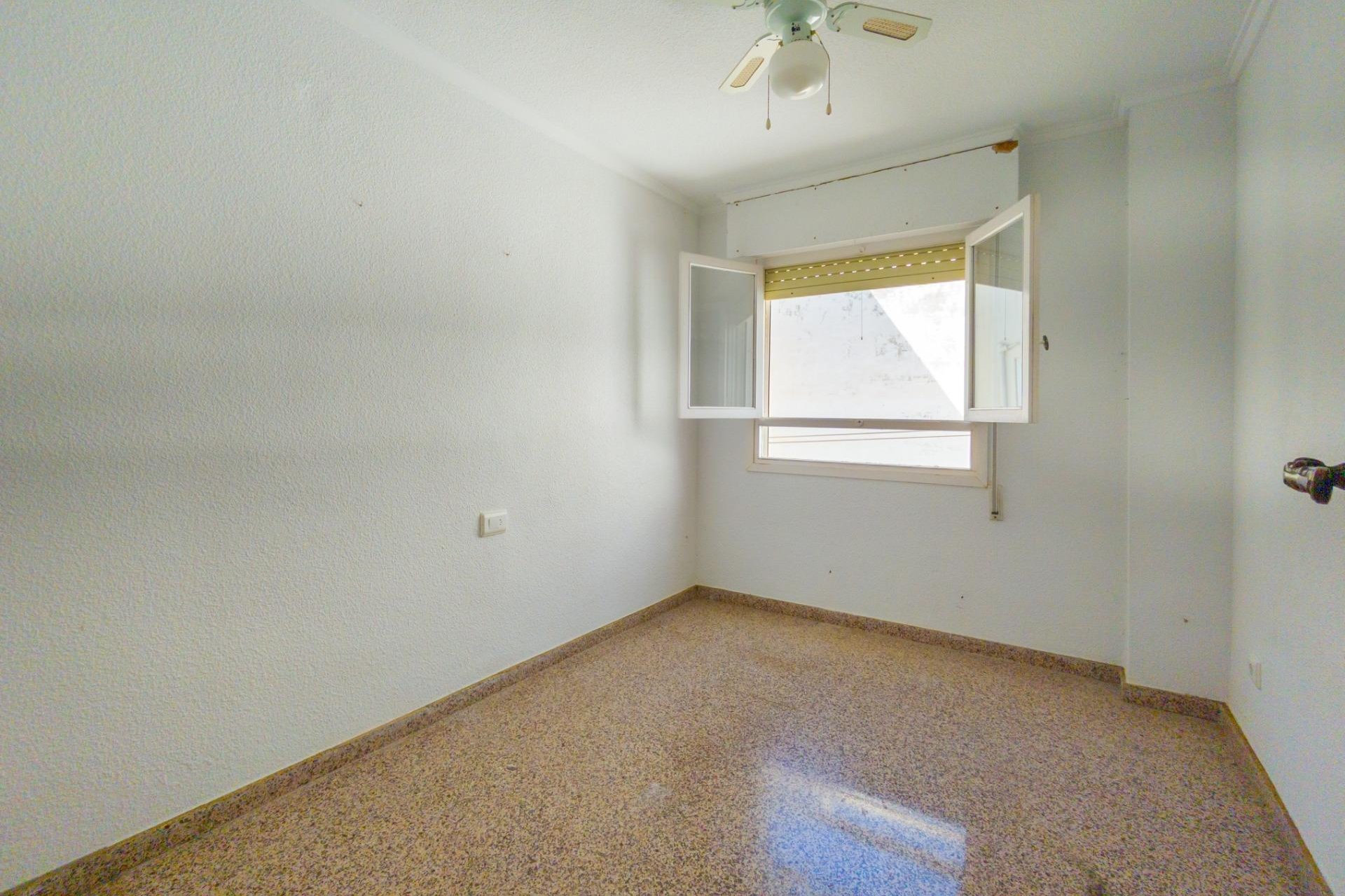 Revânzare - Apartament -
Torrevieja - La Mata Pueblo
