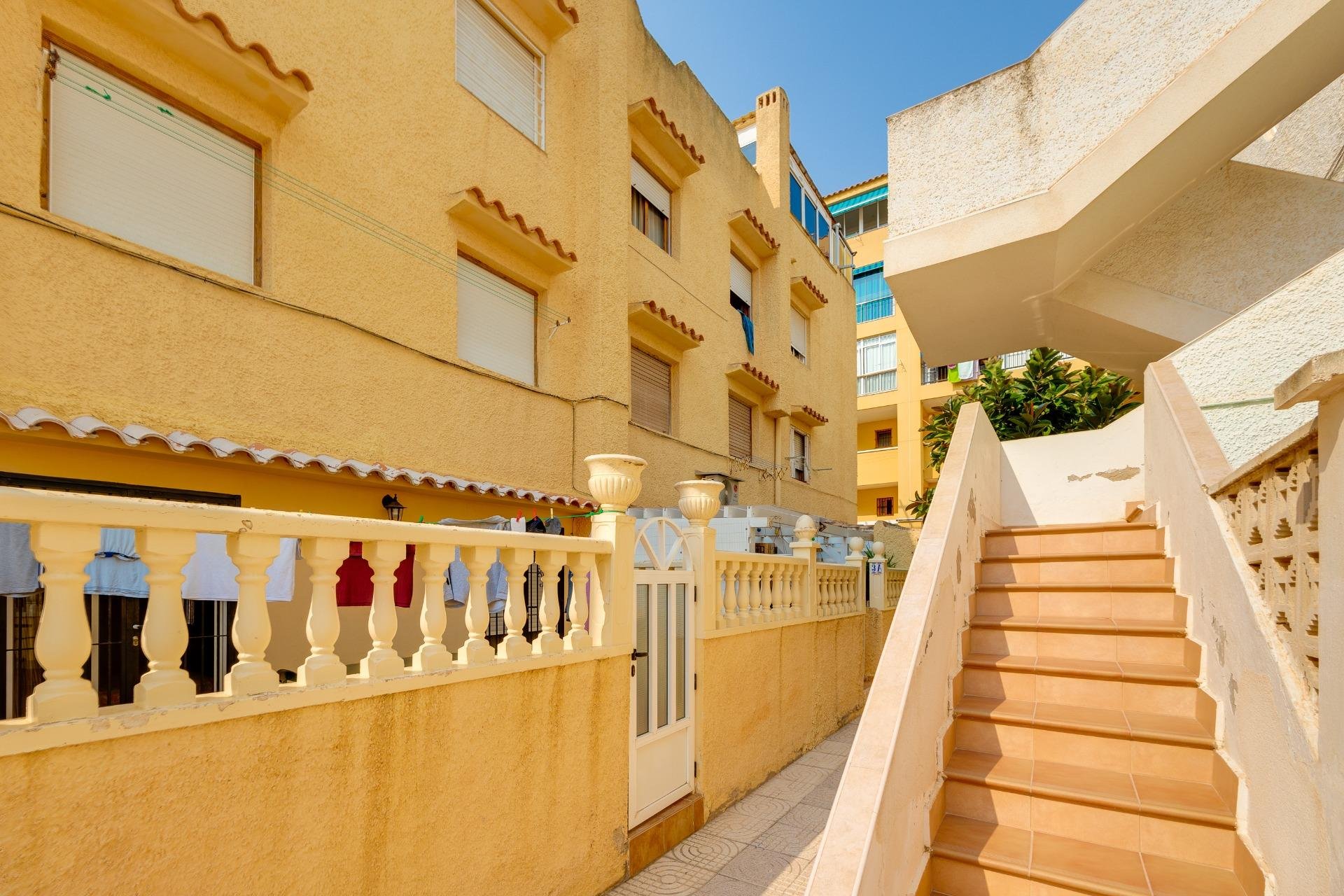 Revânzare - Apartament -
Torrevieja - La Mata