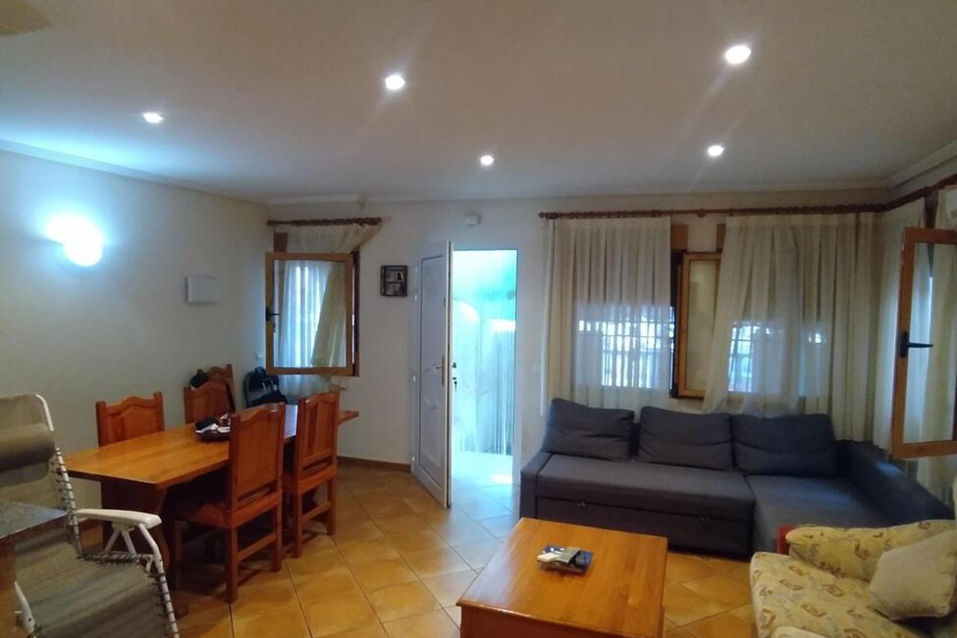 Revânzare - Apartament -
Torrevieja - La Mata
