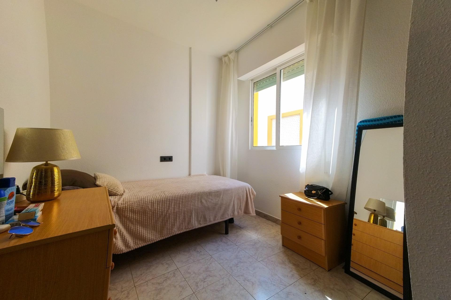 Revânzare - Apartament -
Torrevieja - La Mata