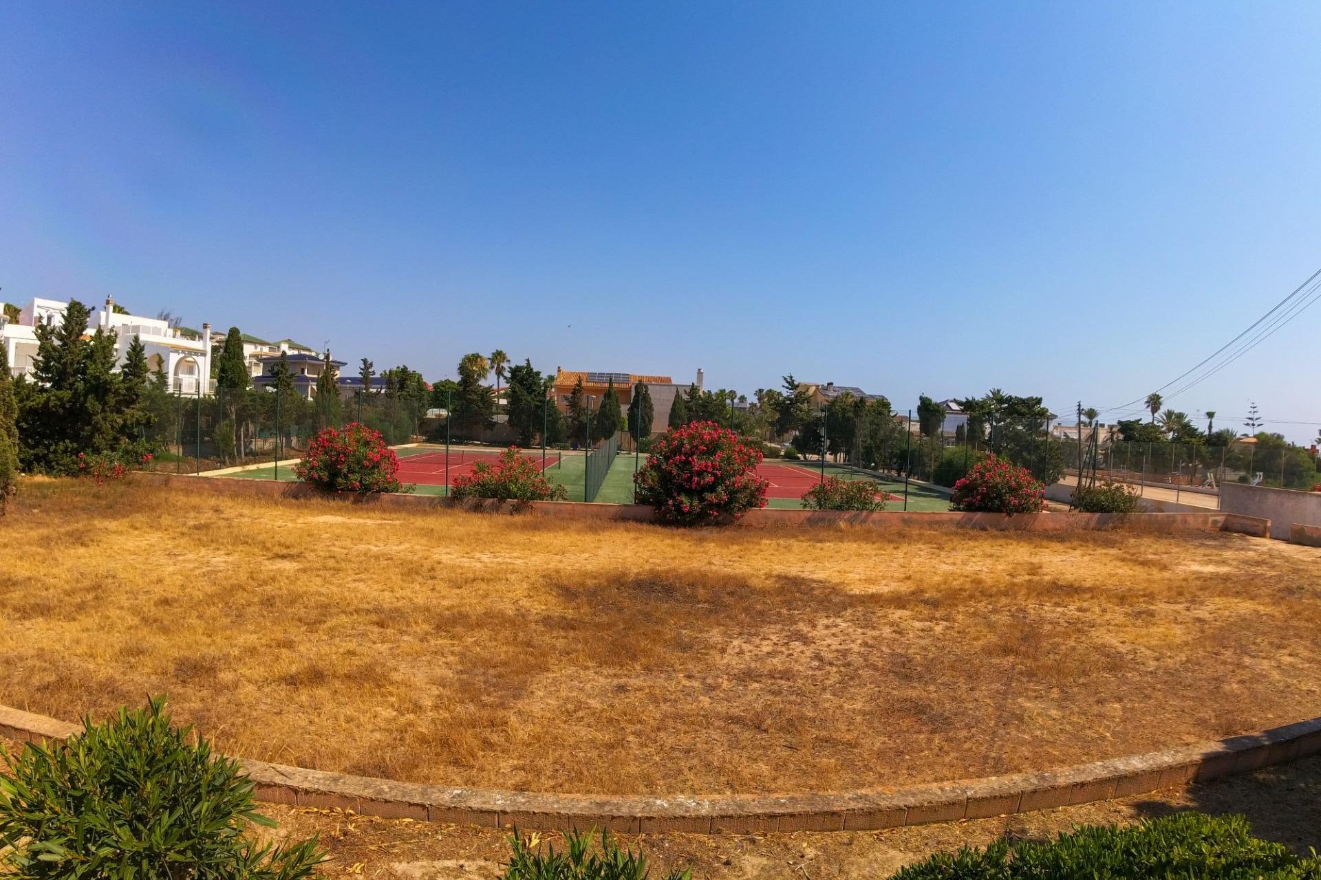 Revânzare - Apartament -
Torrevieja - La Mata