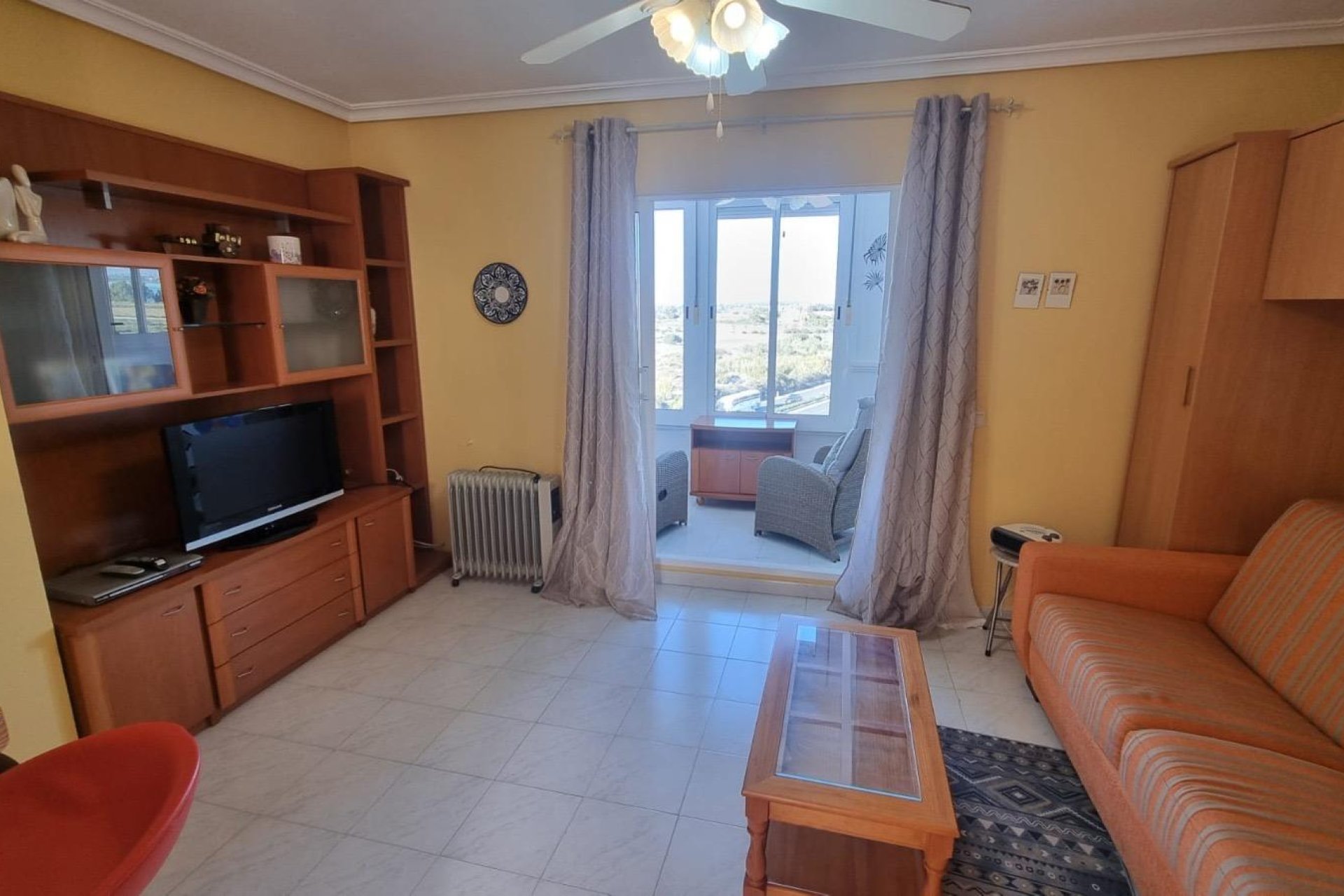 Revânzare - Apartament -
Torrevieja - La Mata