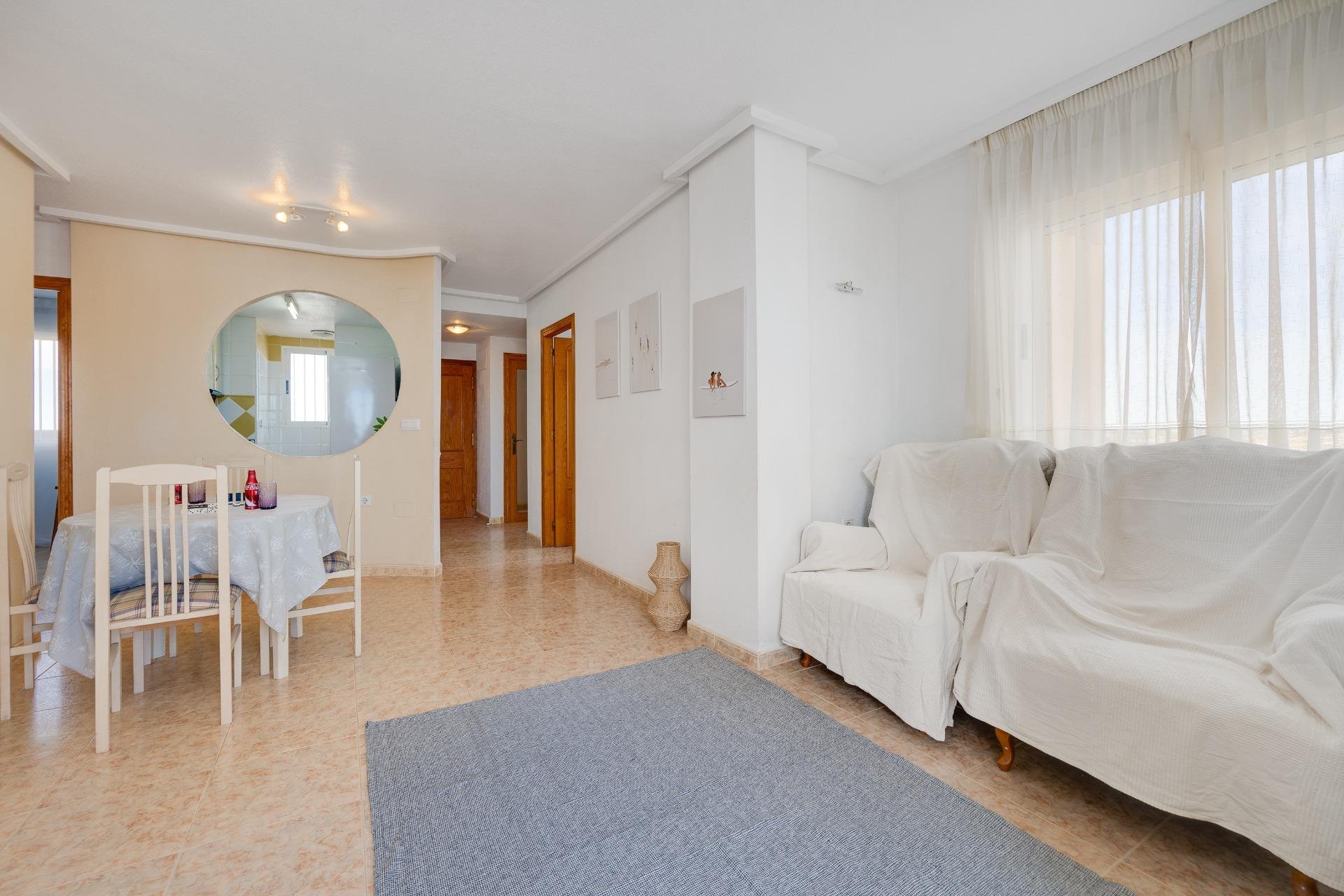 Revânzare - Apartament -
Torrevieja - La Veleta