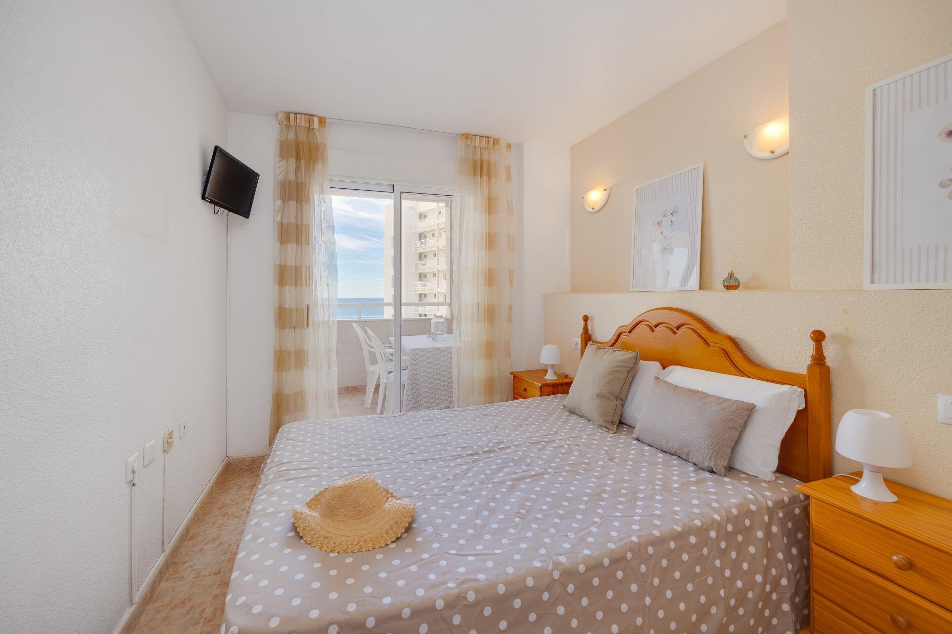 Revânzare - Apartament -
Torrevieja - La Veleta