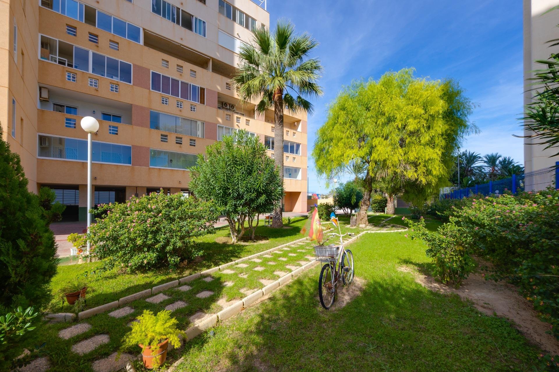 Revânzare - Apartament -
Torrevieja - La Veleta