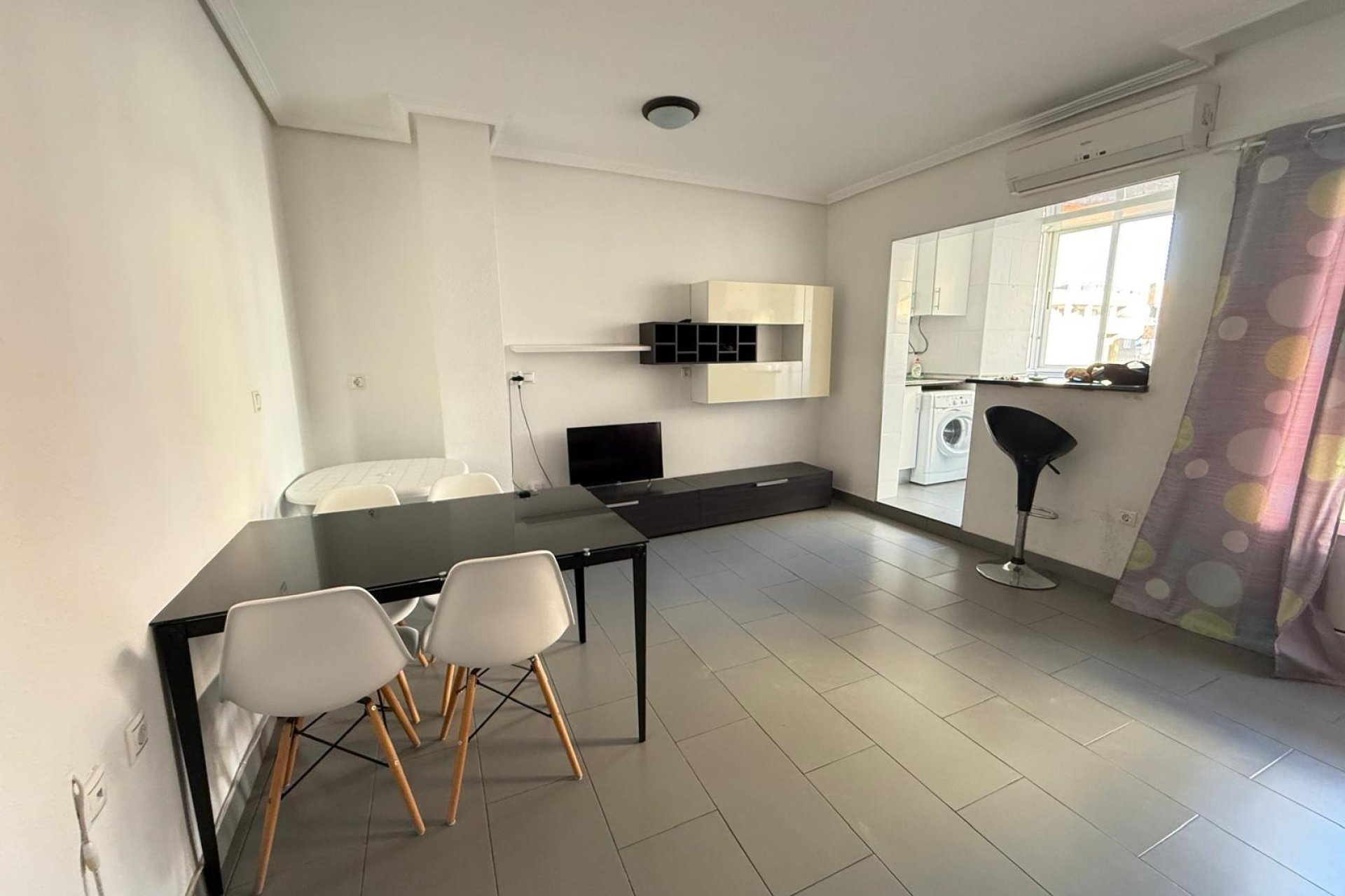 Revânzare - Apartament -
Torrevieja - Las Piscinas Naturales