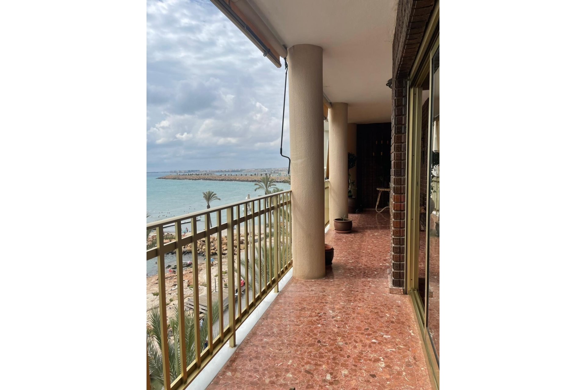 Revânzare - Apartament -
Torrevieja - Las Piscinas Naturales